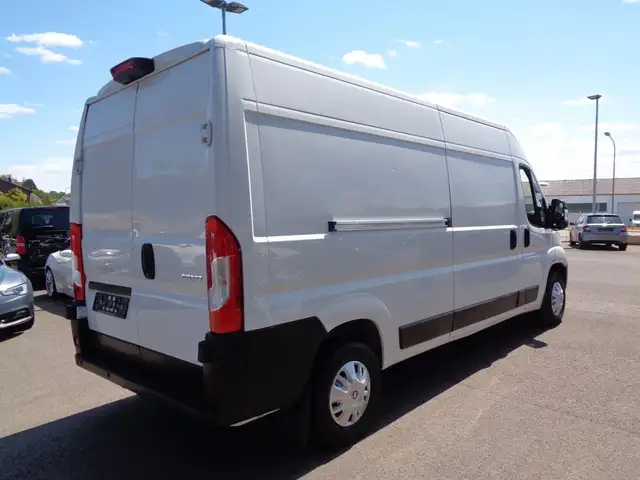 Peugeot Boxer view 4