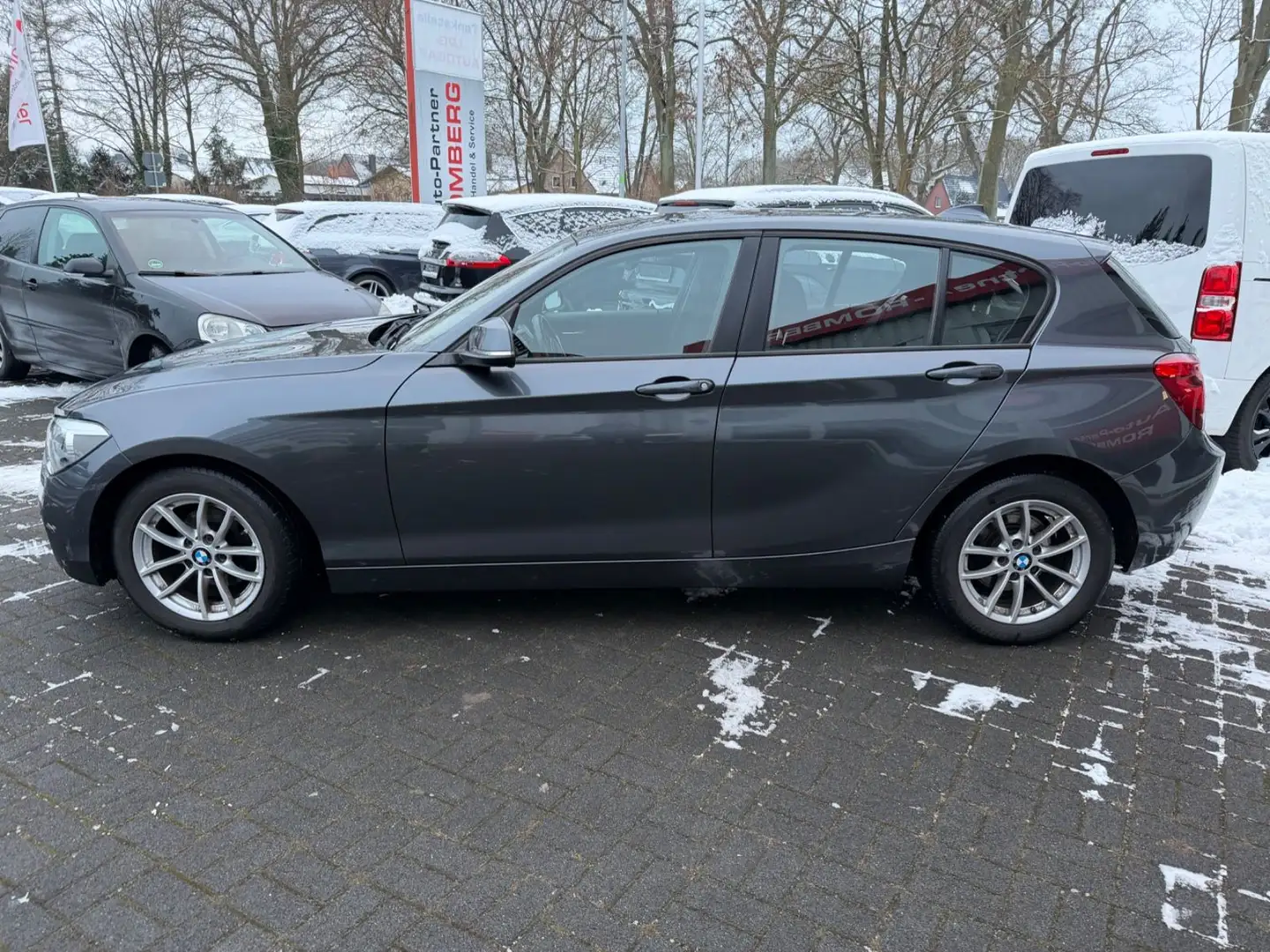 BMW 114 1 Limousine 5-trg. 114 i Sport AHK Sitzh. - 2