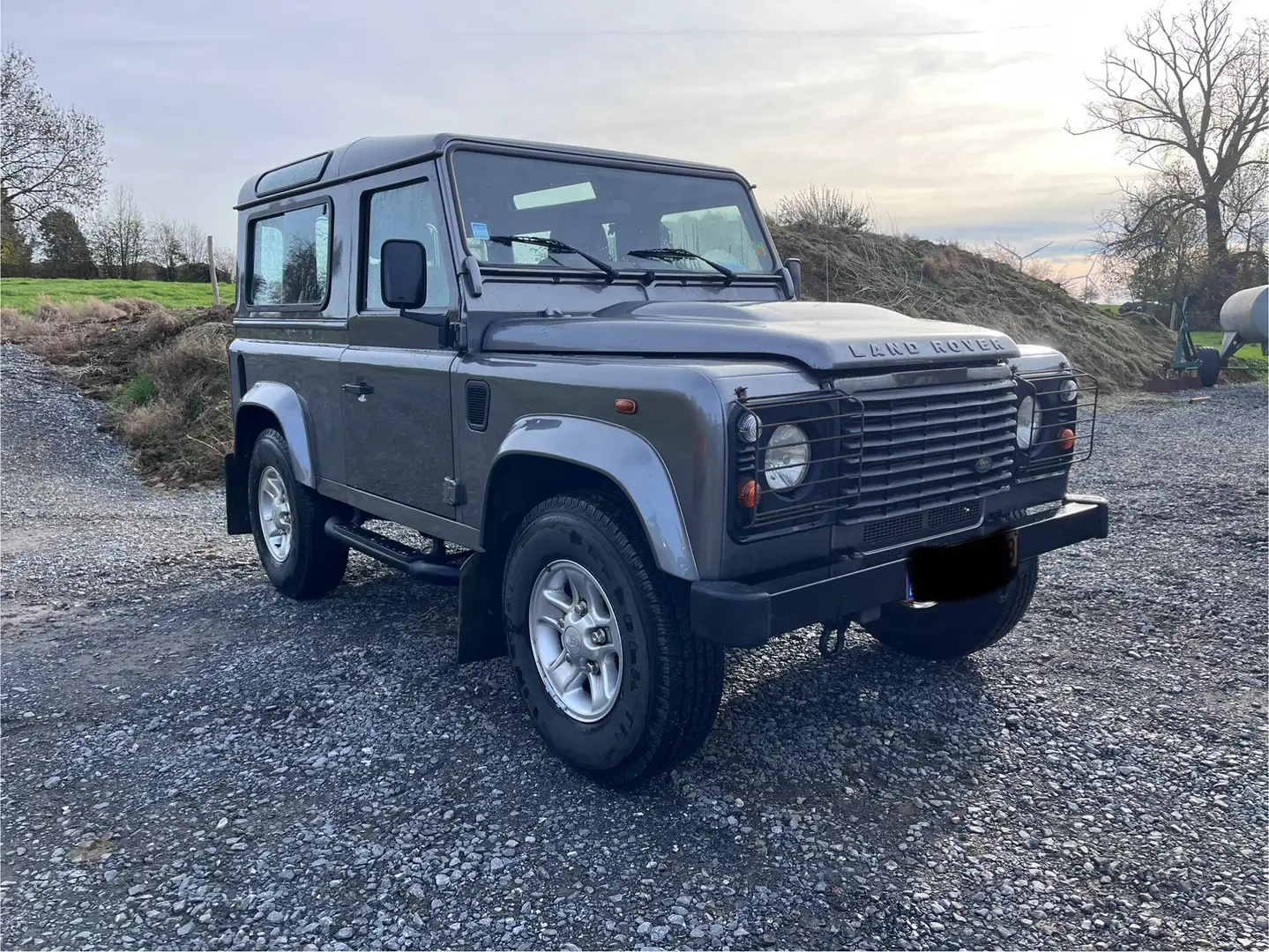 Land Rover Defender 2.4 td4/ Utilitaire/TVA récupérable/26000 HT - 2