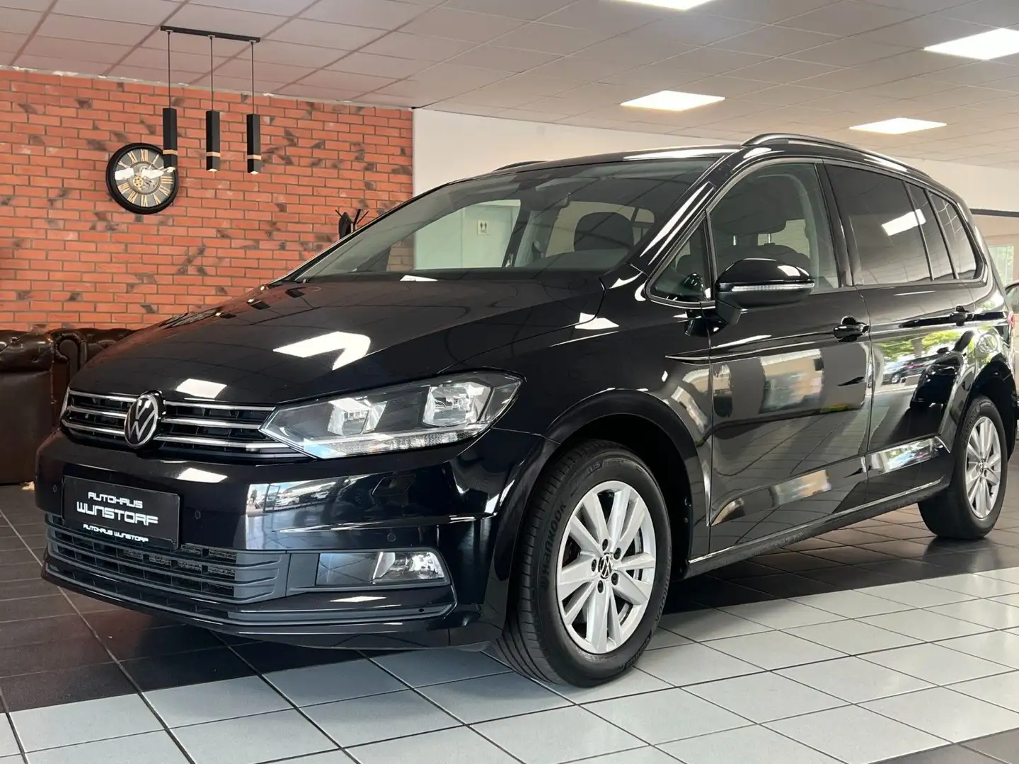 Volkswagen Touran Comfortline 2.0 TDI DSG /AHK/CAM/ACC/LED Schwarz - 1