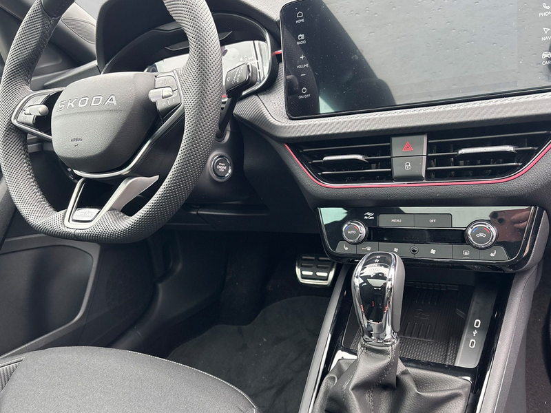 Skoda Scala Klima Navi Rückfahrkamera Panoramadach — photo 15