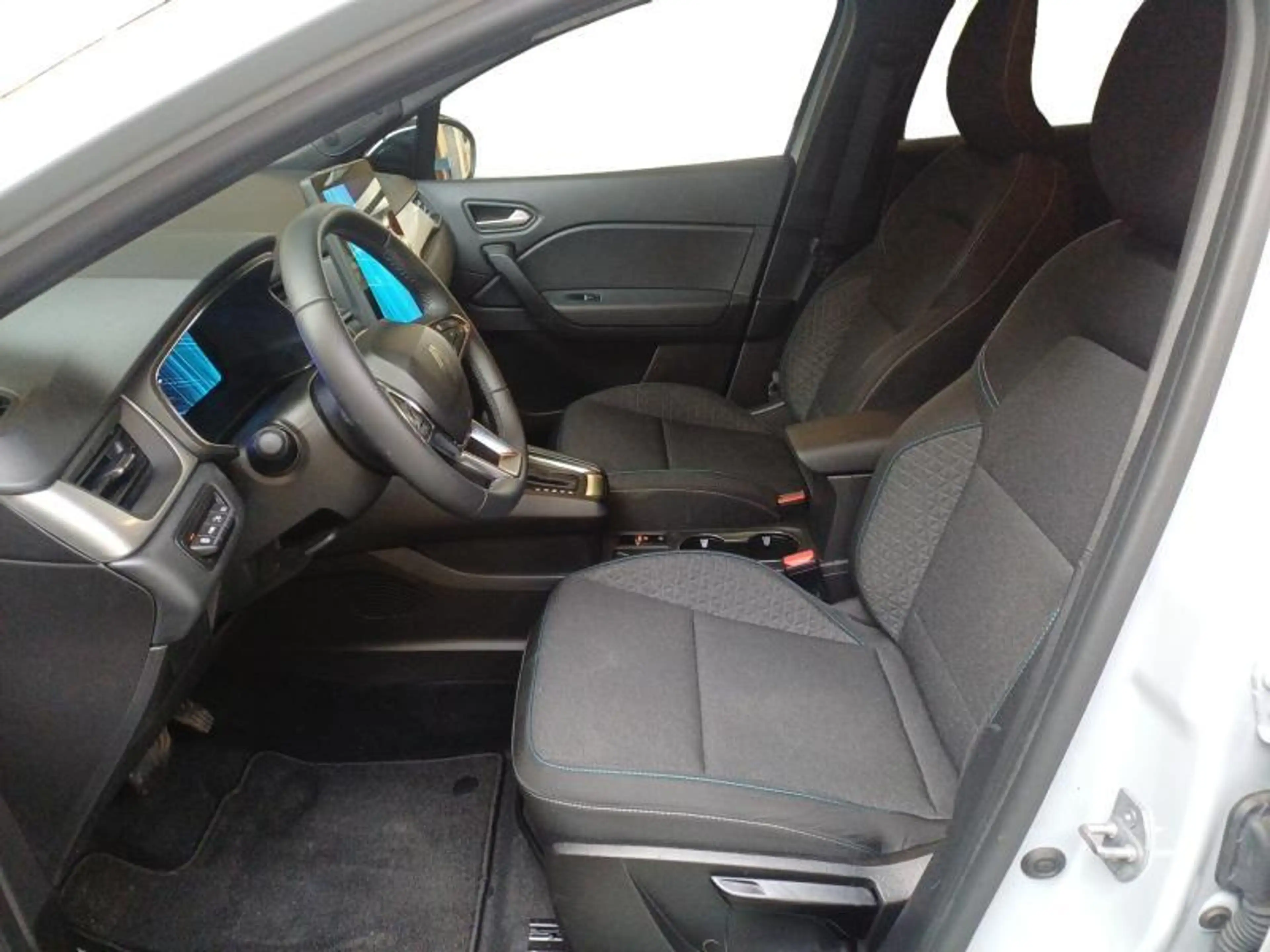 Renault Symbioz Evolution Full Hybrid 145 HP — photo 13