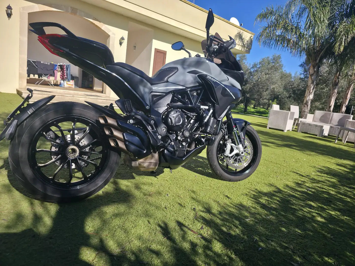 MV Agusta Turismo Veloce 800 Gris - 1