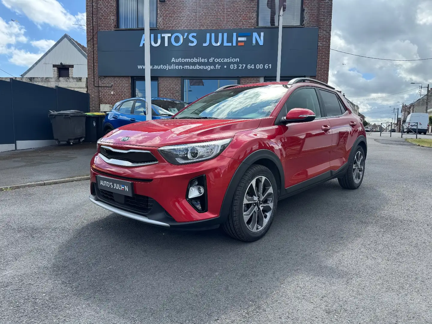 Kia Stonic PREMIUM Rot - 1