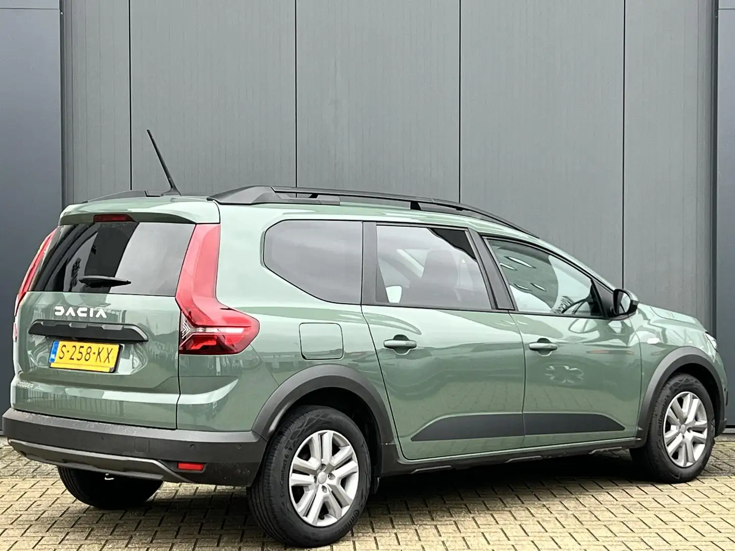 Dacia Jogger 1.0 TCe 110 Expression 7-persoons | Achteruitrijca Grijs - 2