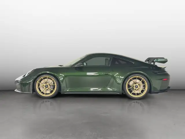 Porsche 911 view 2