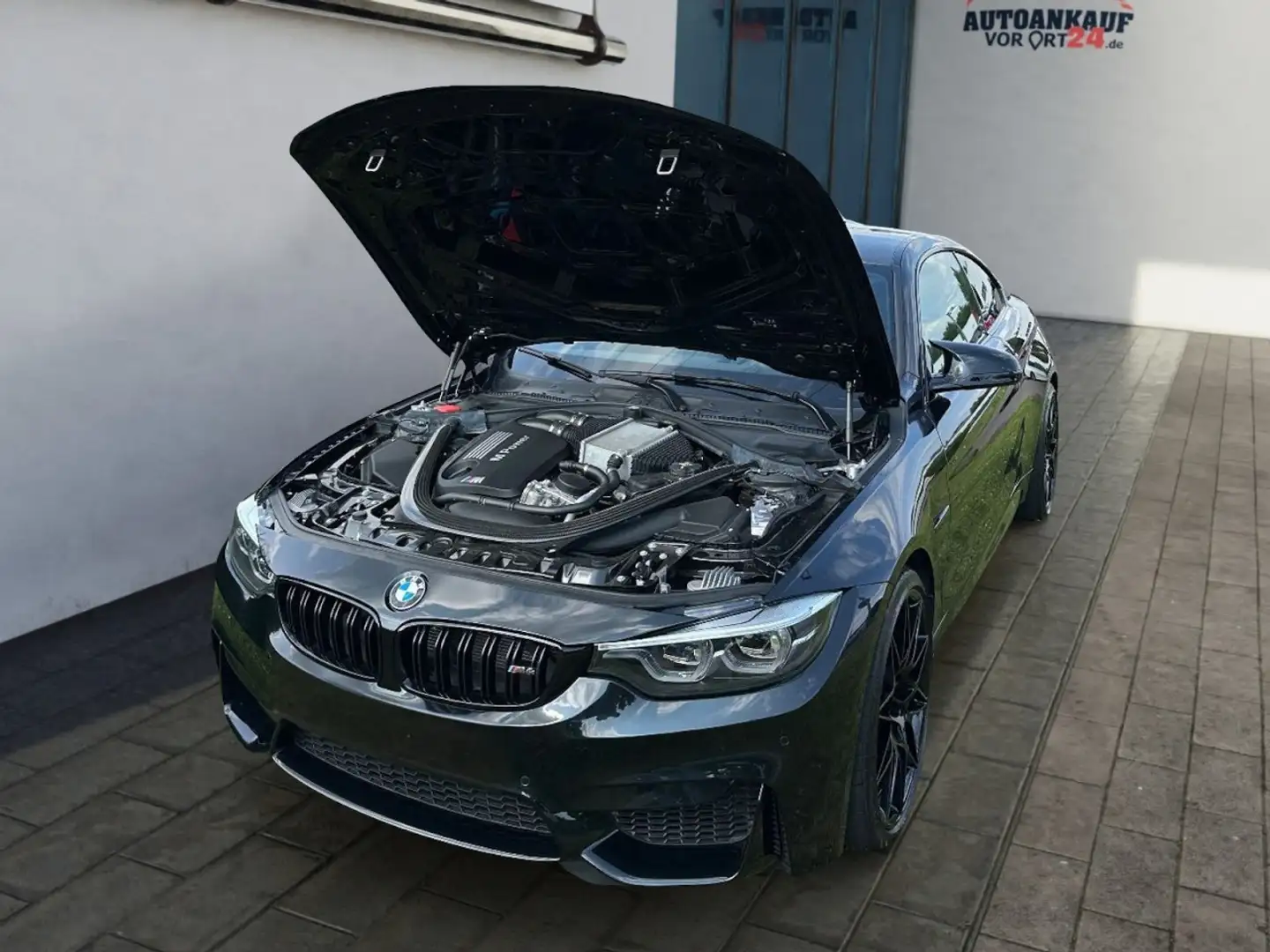 BMW M4 Competition*SpSitz*NAVI*Kamer*Carbon*ServNeu* Schwarz - 2