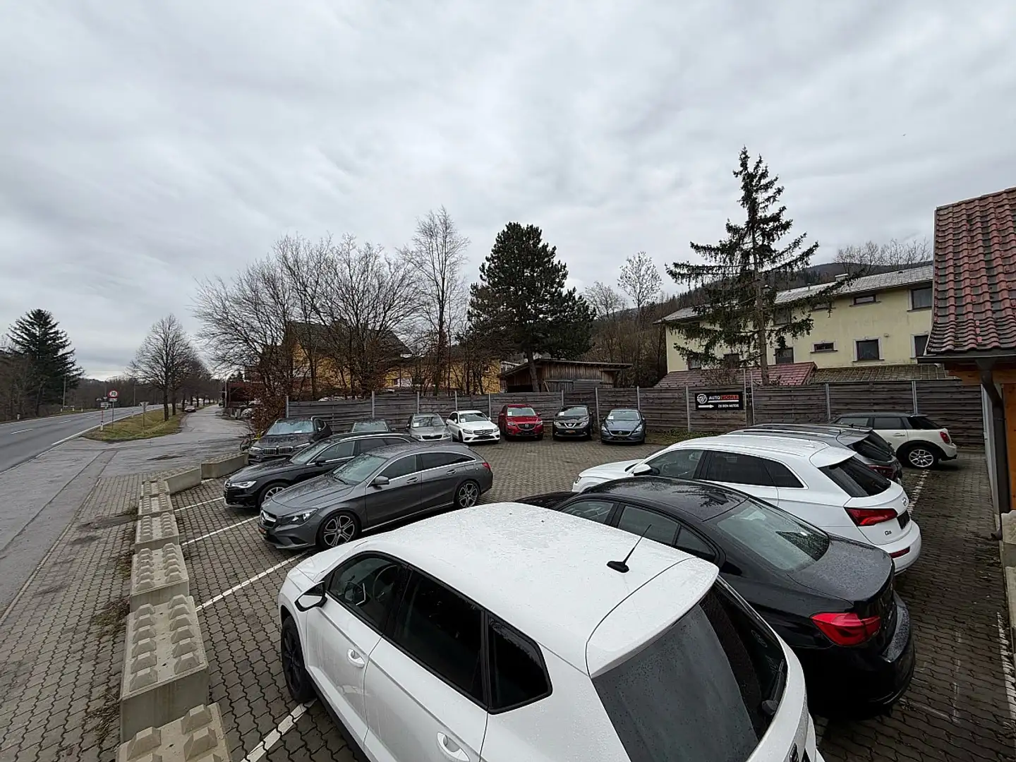 Ford Kuga 2,0 TDCi ST-Line Powershift Aut. AWD Grau - 2