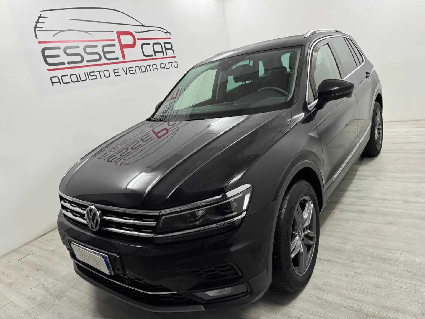 Volkswagen Tiguan 2.0 TDI SCR 4x4 Style BlueMotion Noir - 1