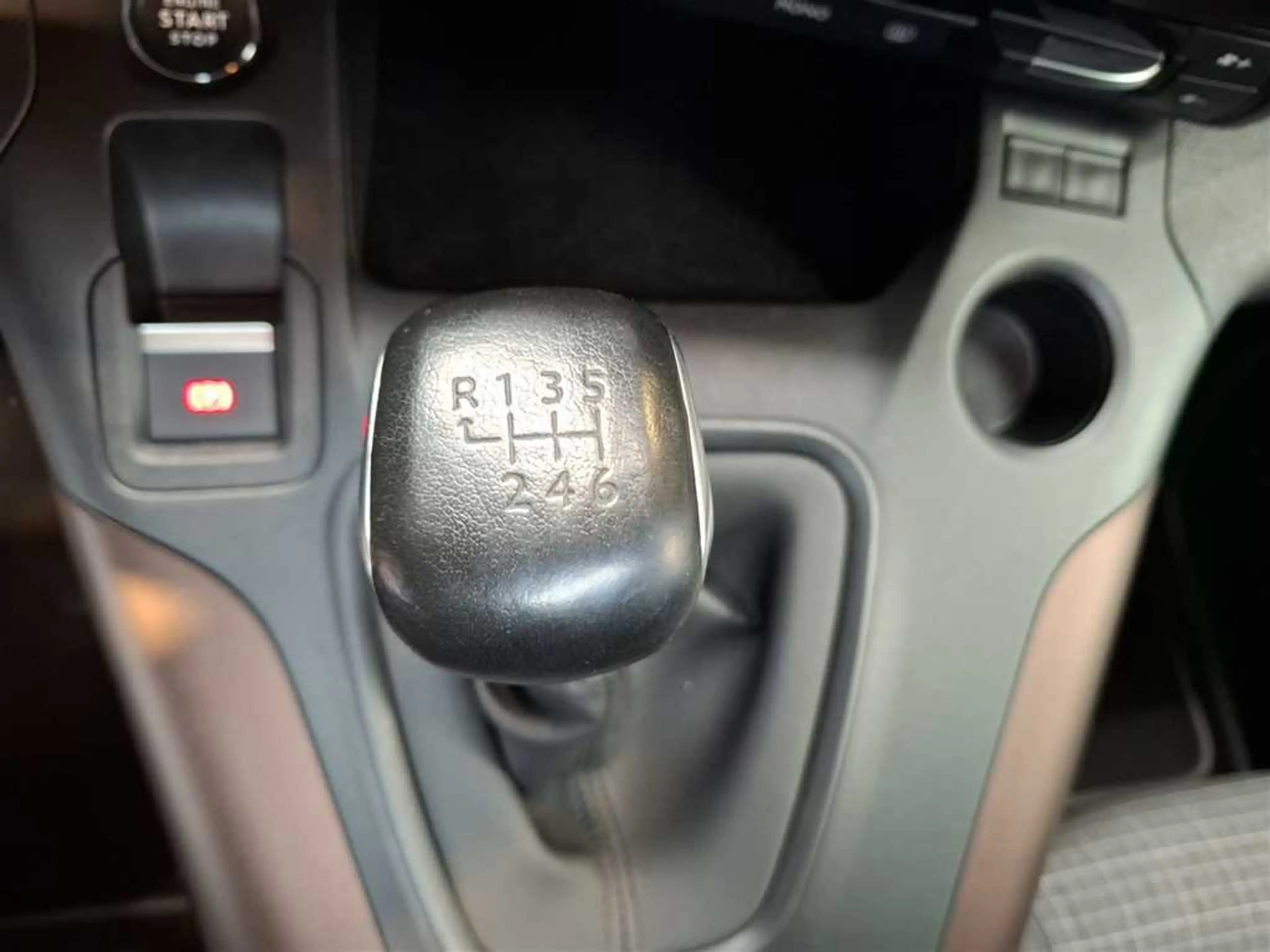 Peugeot Rifter Kombi GT 1.5 BlueHDi — photo 15