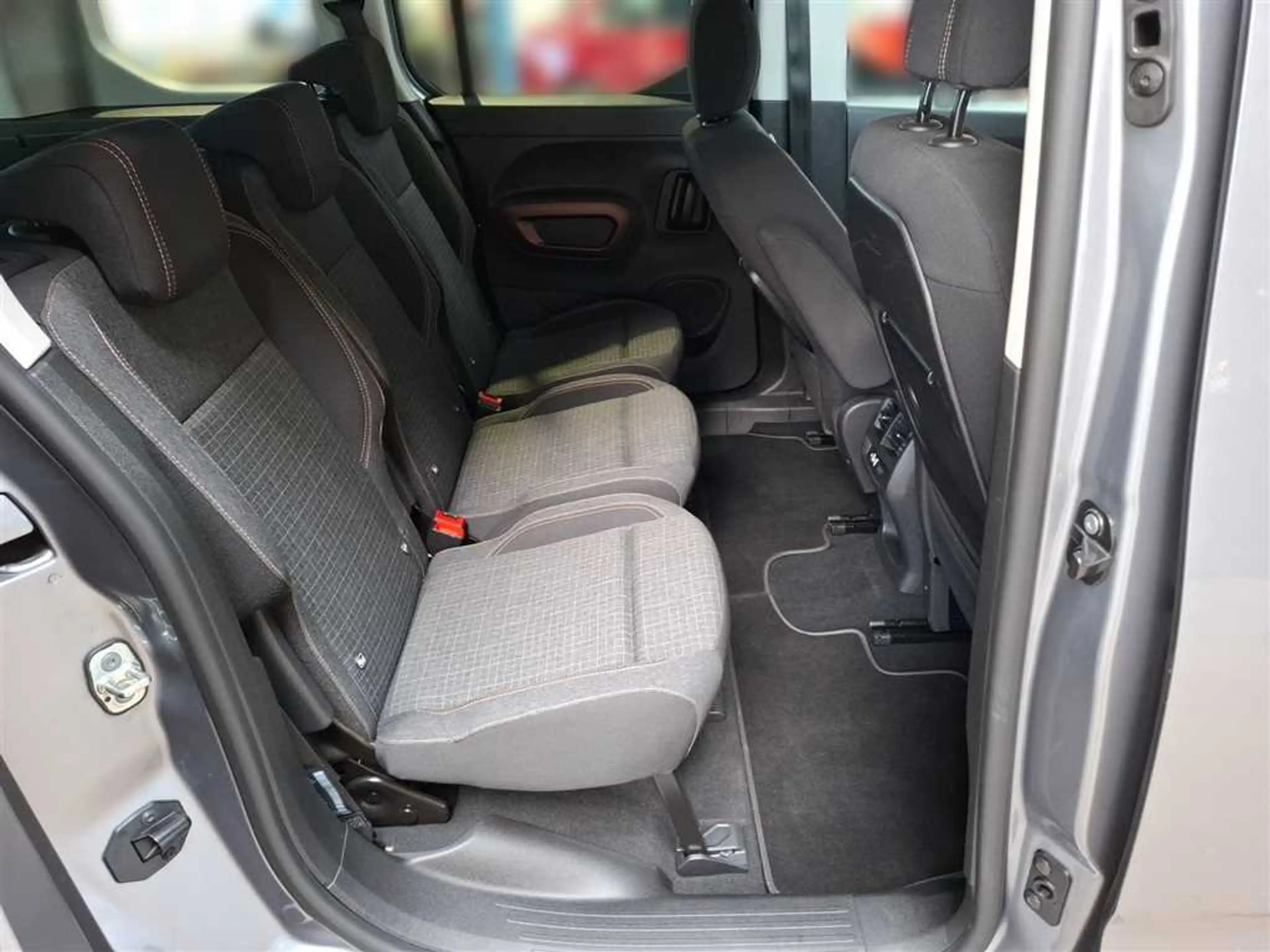 Peugeot Rifter Kombi GT 1.5 BlueHDi — photo 21