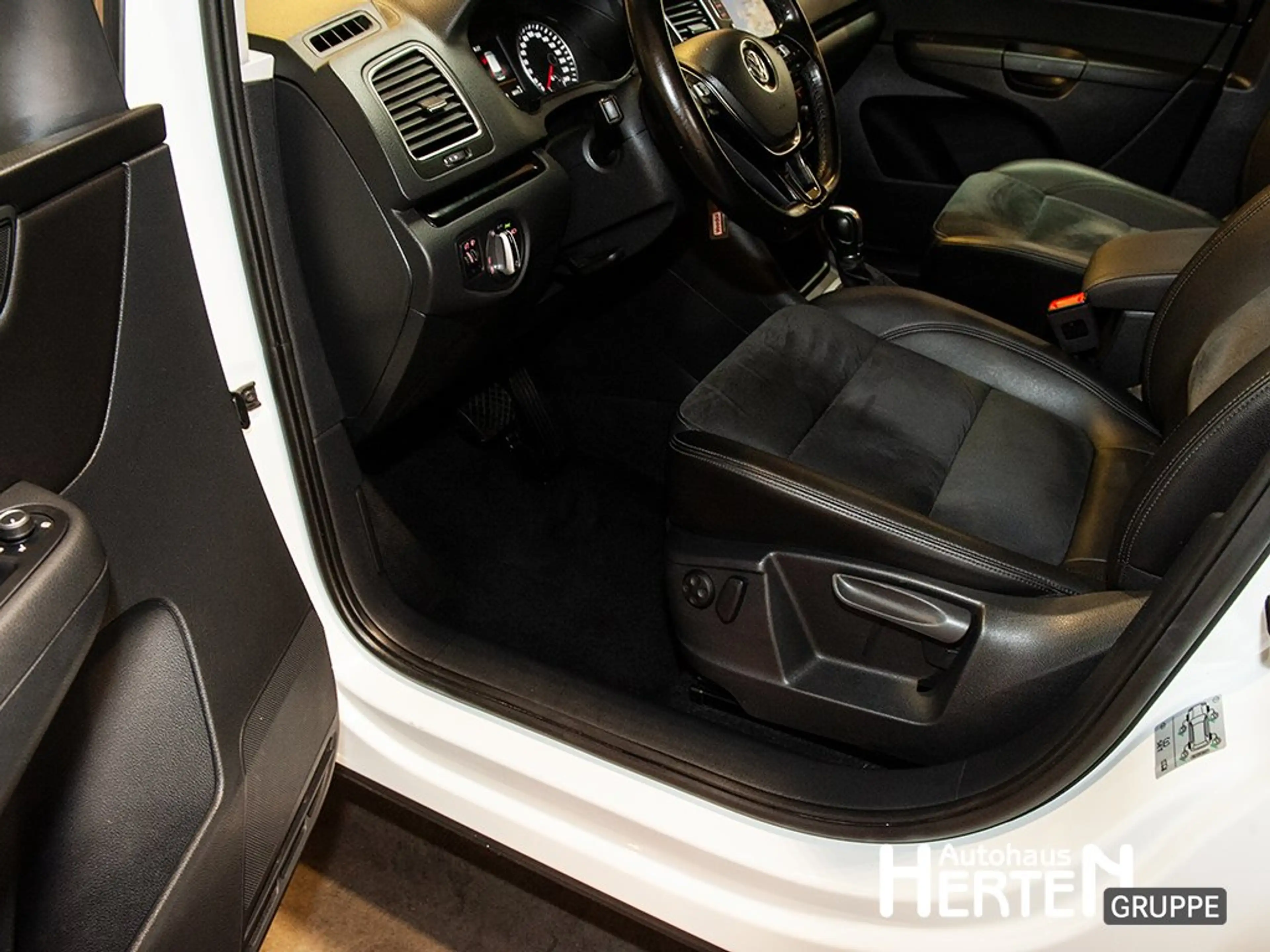 Volkswagen Sharan 4Motion 2.0 TDI Highline+7.Sitzer+AHK+DAB — photo 12