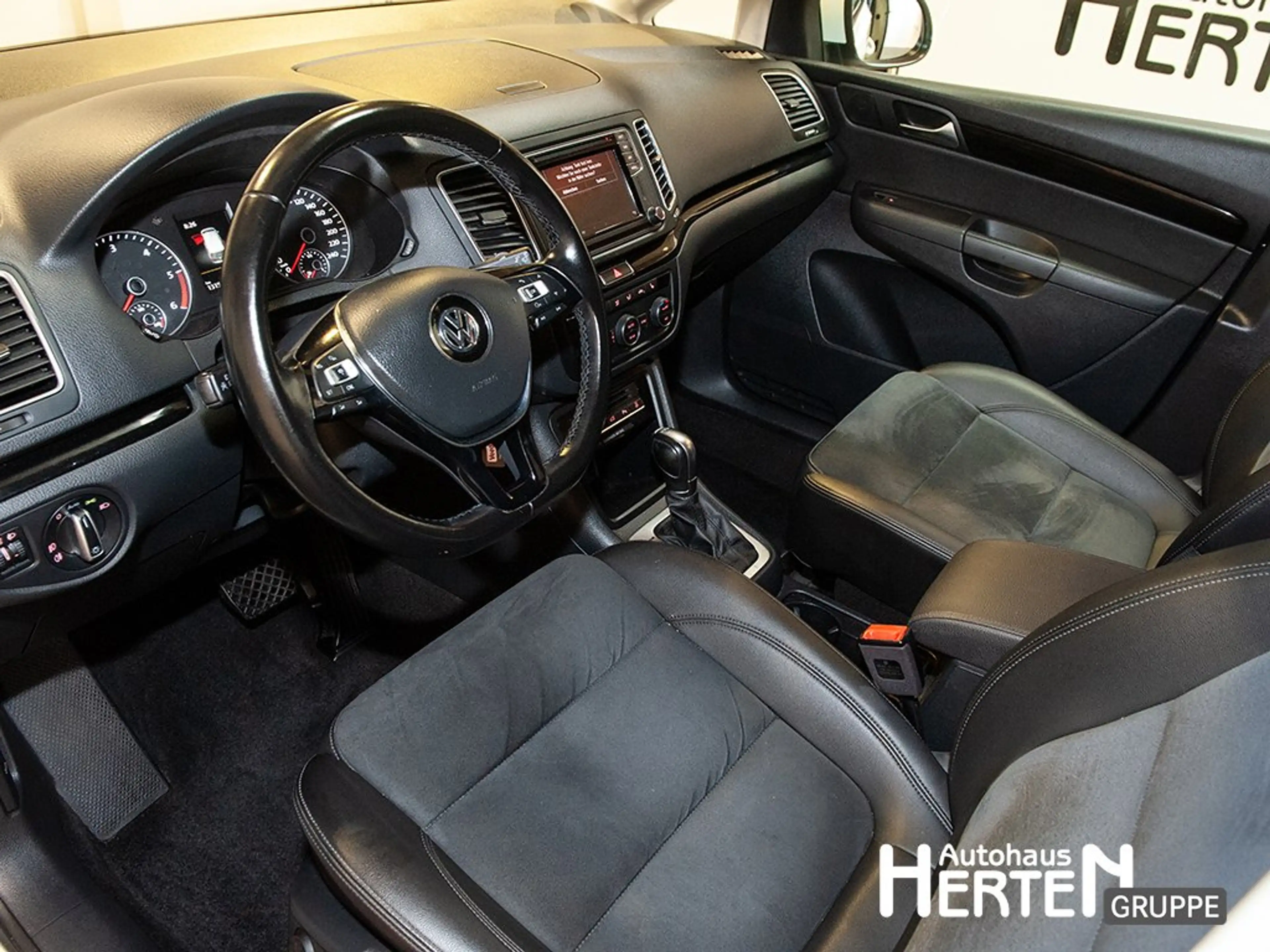 Volkswagen Sharan 4Motion 2.0 TDI Highline+7.Sitzer+AHK+DAB — photo 8