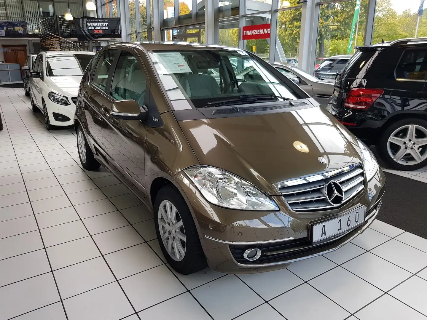 Mercedes-Benz A 160 ELEGANCE AUTOMATIK PTS TEILLEDER Braun - 2