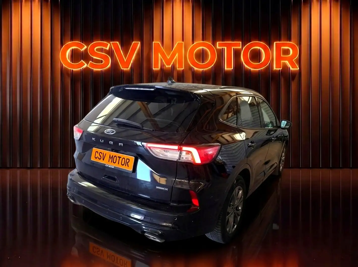 Ford Kuga 2.5 Duratec FHEV ST-Line X 4x2 Aut. - 2