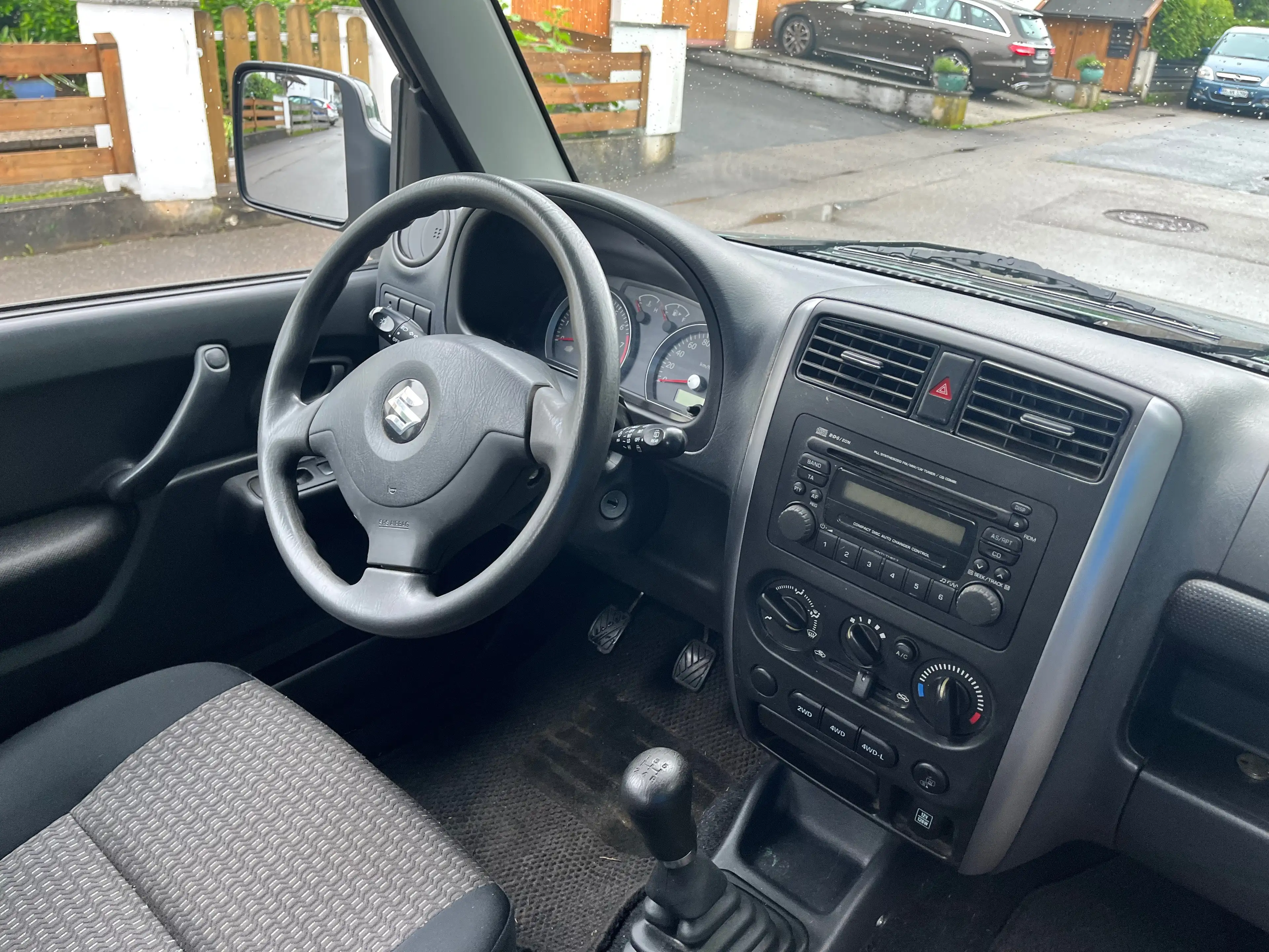Suzuki Jimny — photo 15