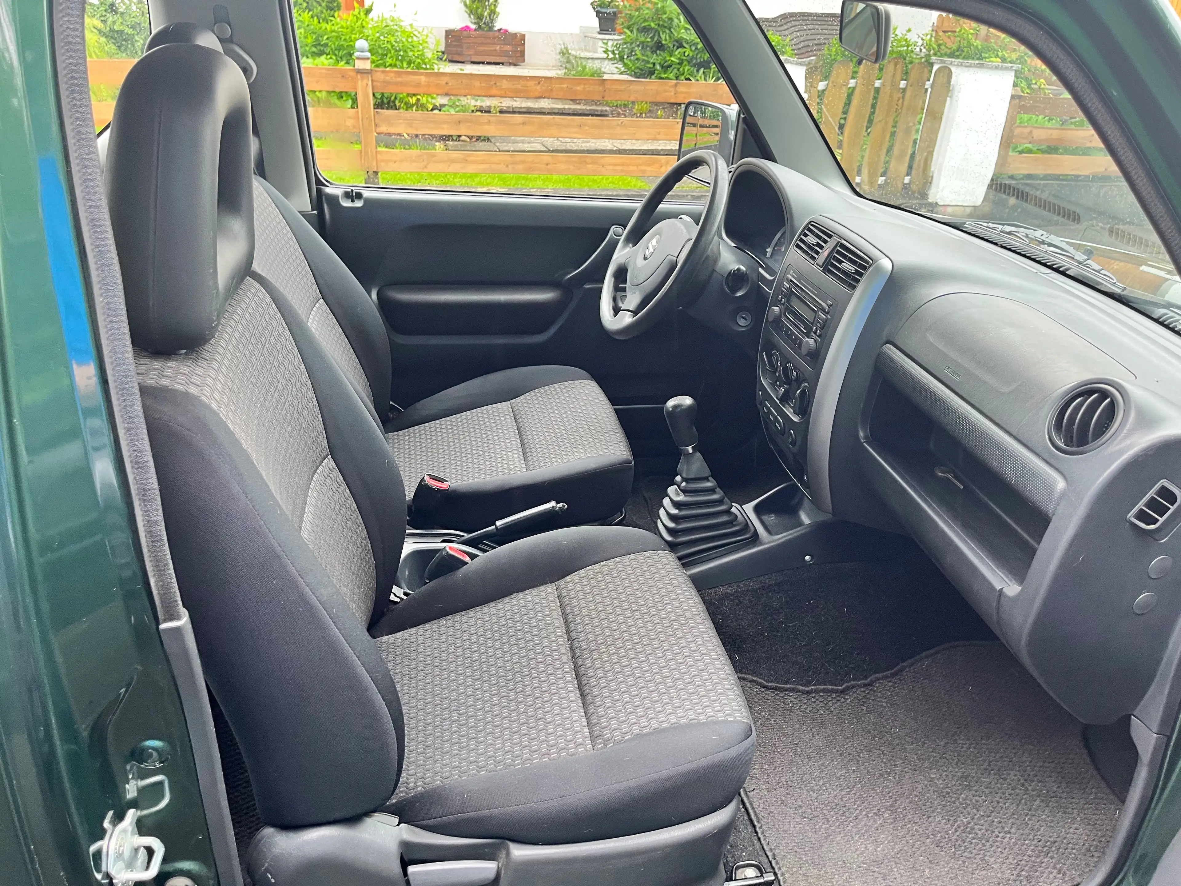 Suzuki Jimny — photo 14