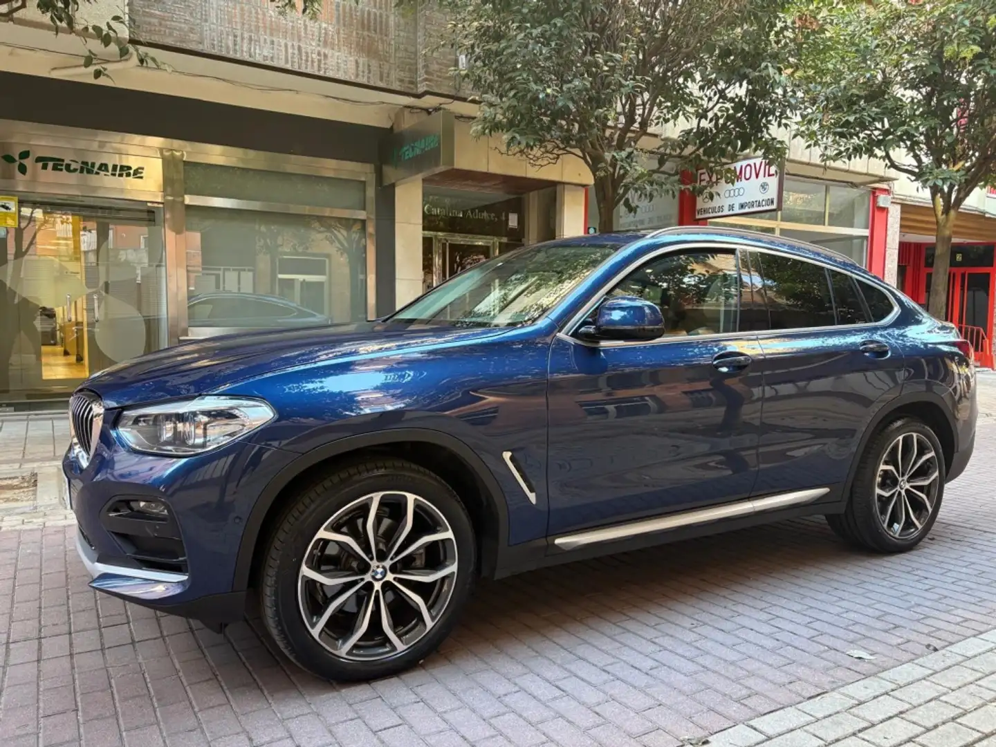 BMW X4 xDrive 20dA xLine Bleu - 1