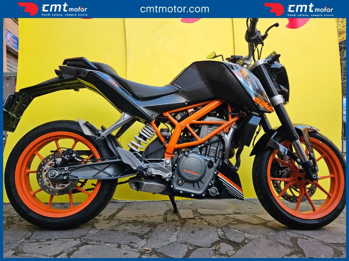 KTM 390 Duke ABS - 1