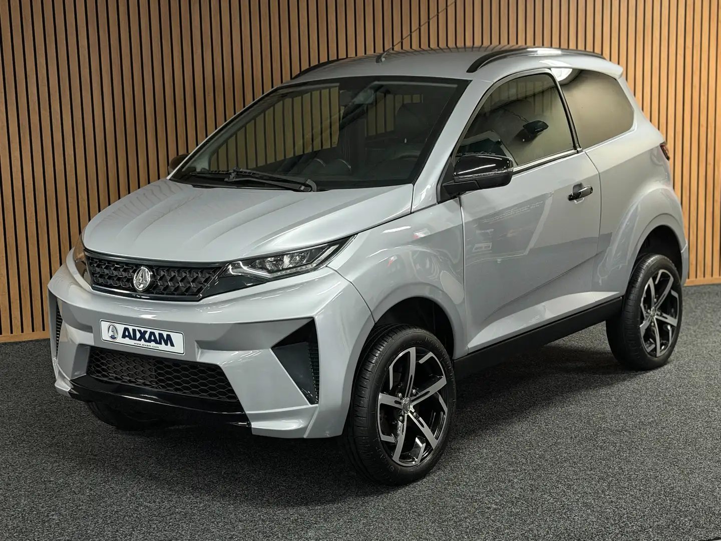 Aixam Crossover XXL 2023/10  – 45 km/h – Fahrbar ab 15 - 2