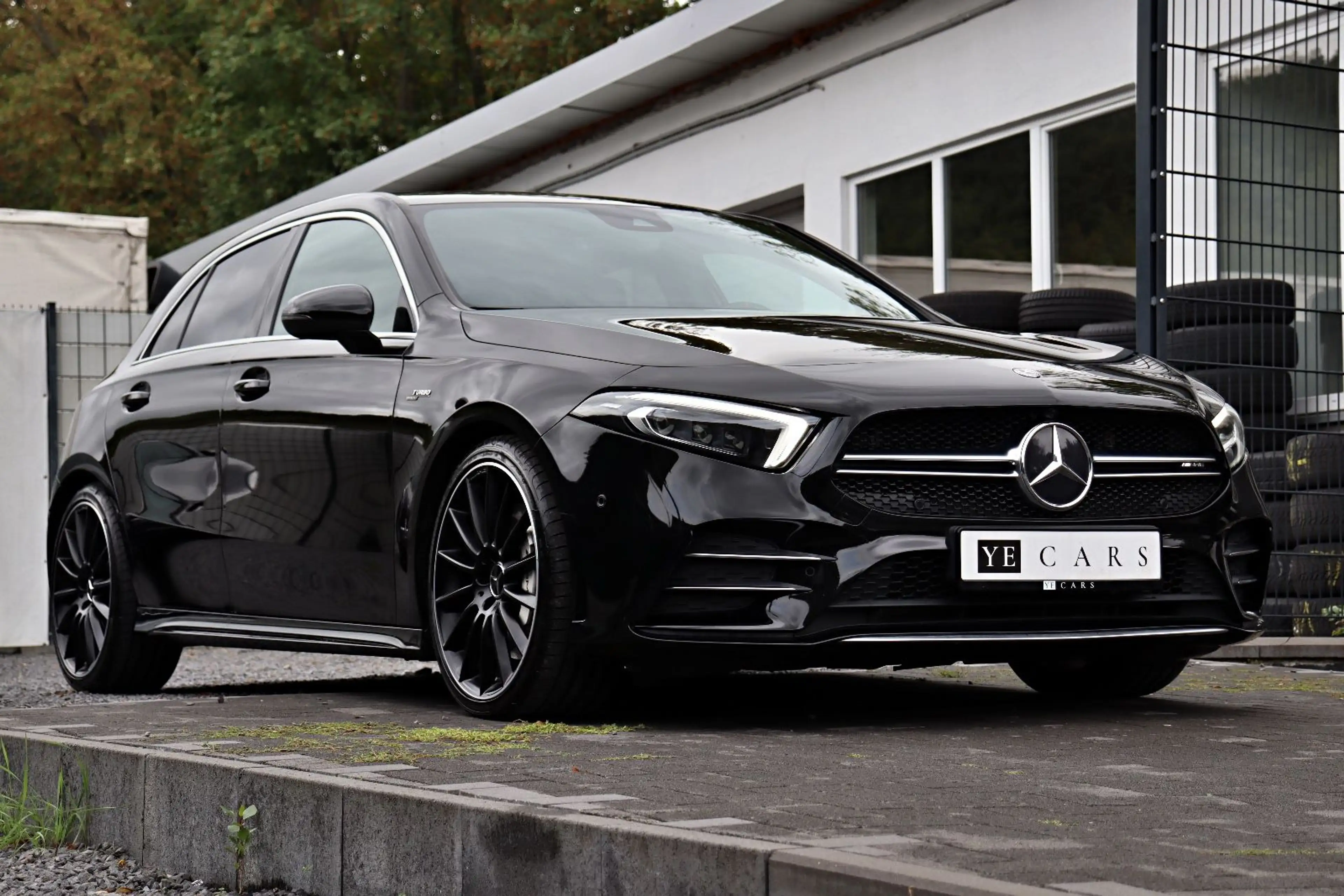 Mercedes-Benz A 35 AMG 4Matic *MULTI-BEAM*AMBIENTE*RFK*MBUX* — photo 6