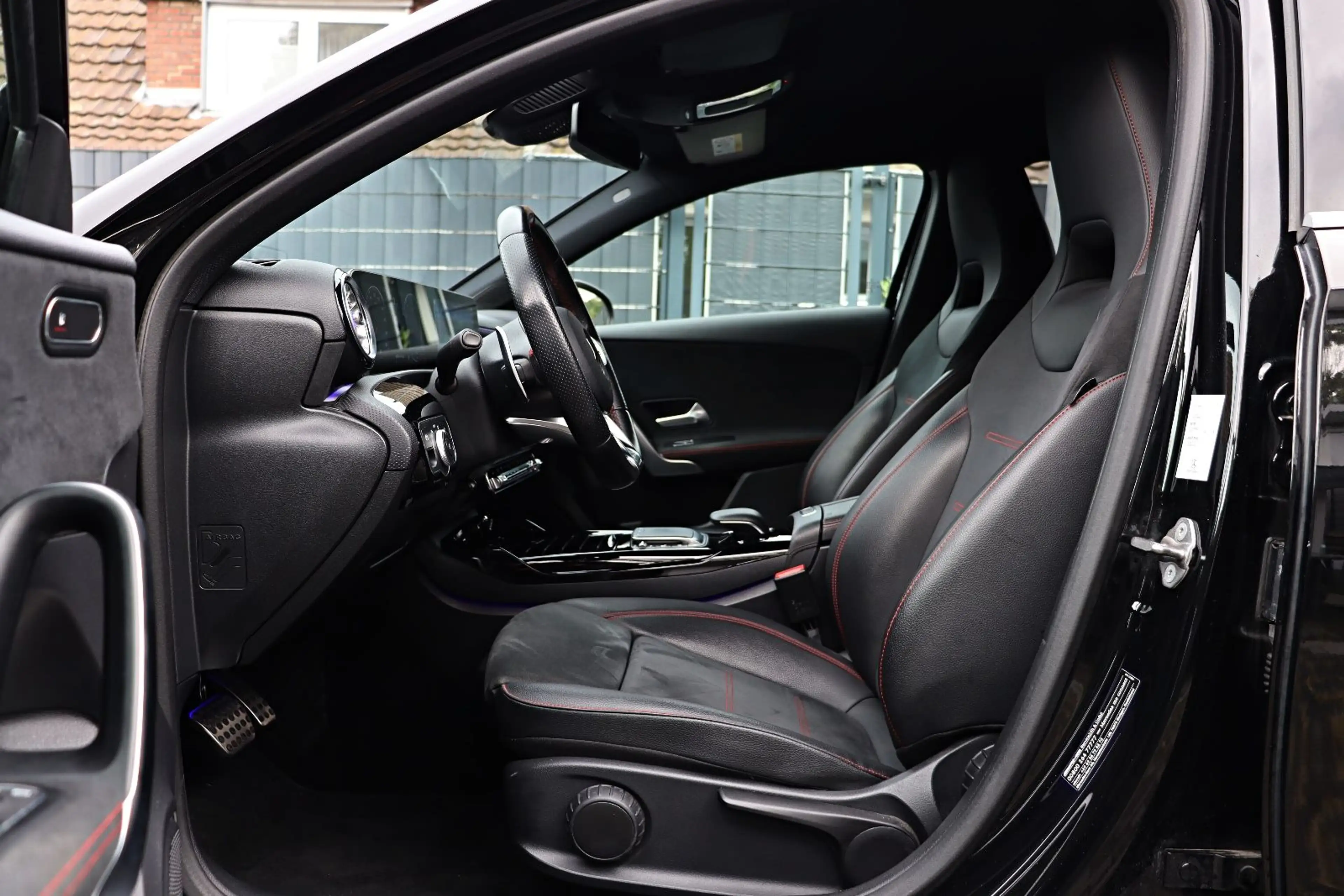 Mercedes-Benz A 35 AMG 4Matic *MULTI-BEAM*AMBIENTE*RFK*MBUX* — photo 16