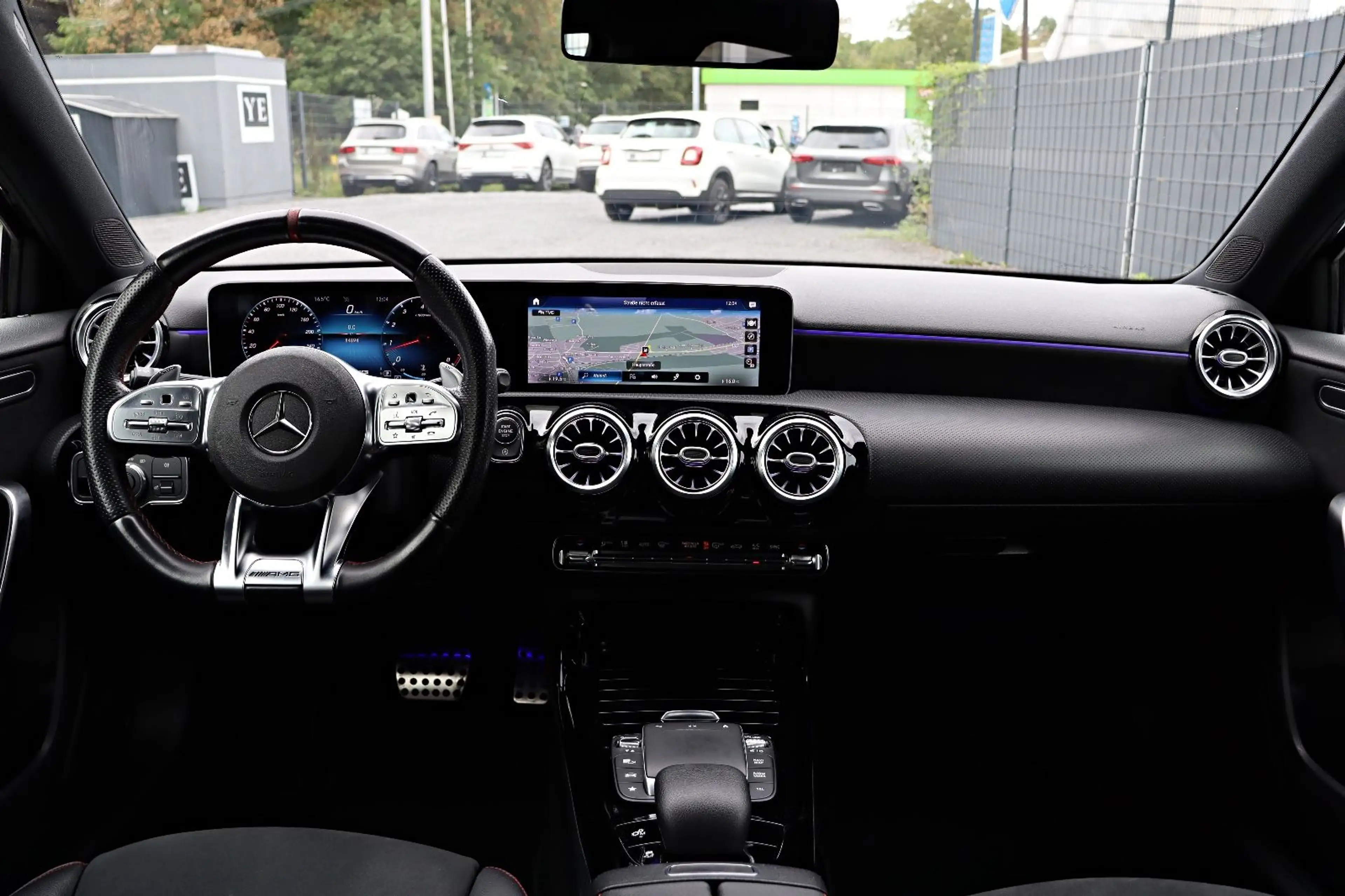Mercedes-Benz A 35 AMG 4Matic *MULTI-BEAM*AMBIENTE*RFK*MBUX* — photo 20