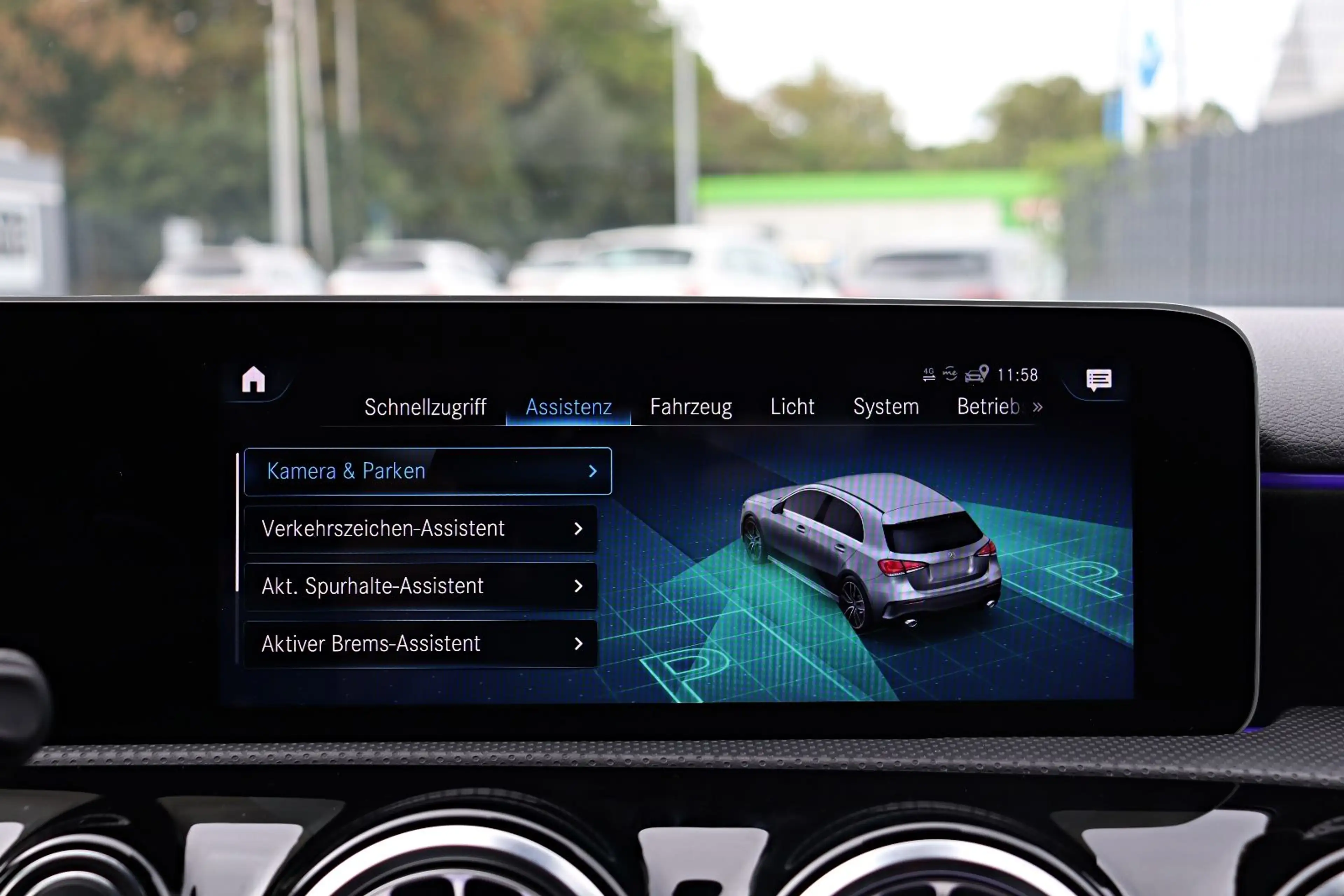Mercedes-Benz A 35 AMG 4Matic *MULTI-BEAM*AMBIENTE*RFK*MBUX* — photo 32
