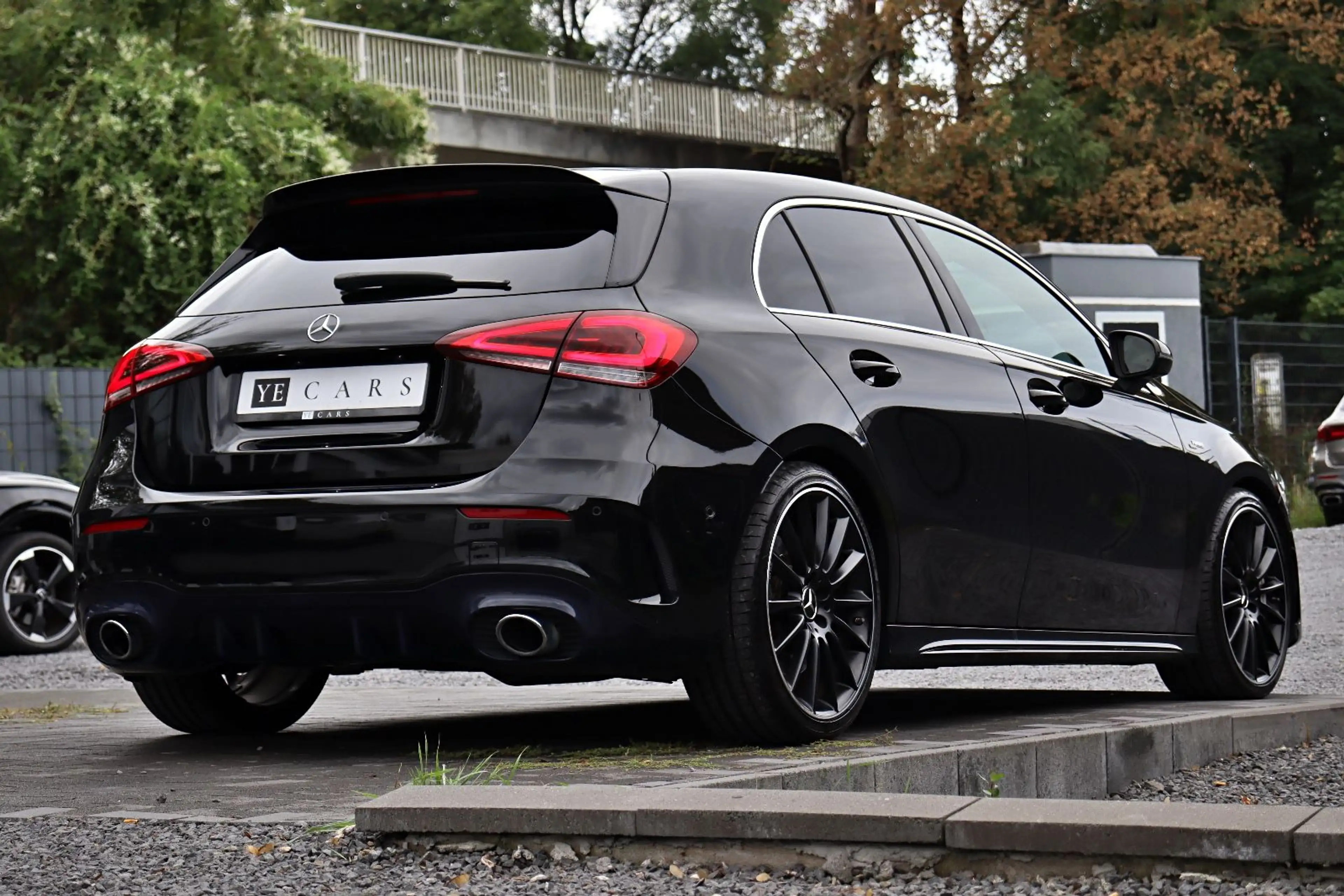 Mercedes-Benz A 35 AMG 4Matic *MULTI-BEAM*AMBIENTE*RFK*MBUX* — photo 12