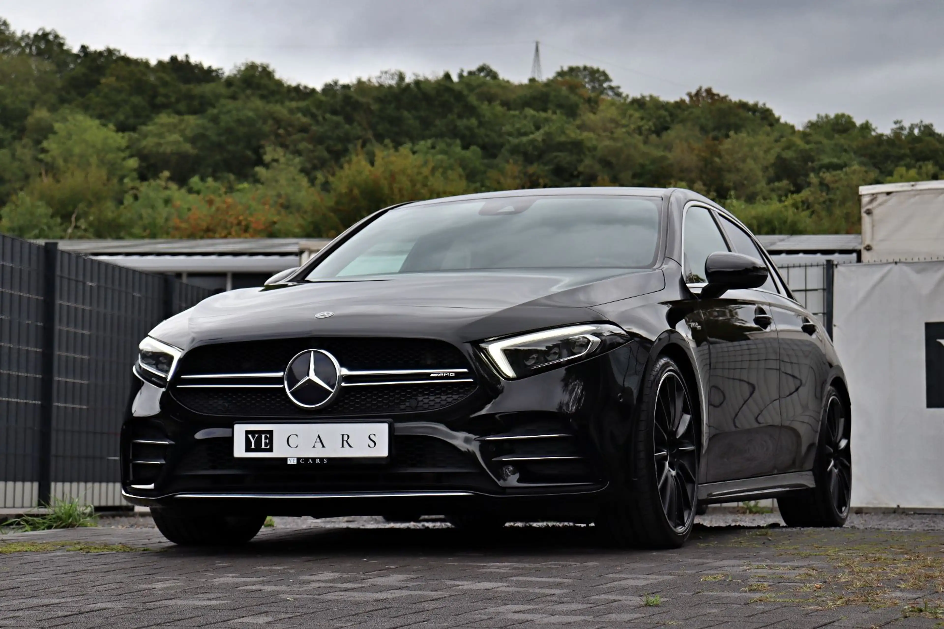 Mercedes-Benz A 35 AMG 4Matic *MULTI-BEAM*AMBIENTE*RFK*MBUX* — photo 3