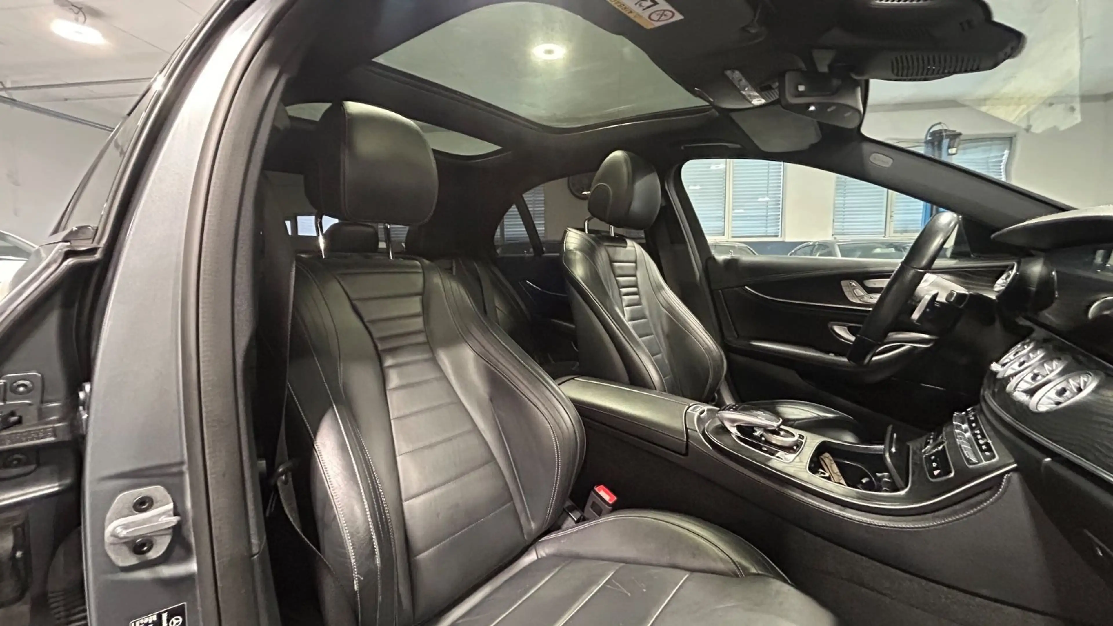 Mercedes-Benz E 350 d AMG#Widescreen#Magno#Air-Balance#Pano — photo 13