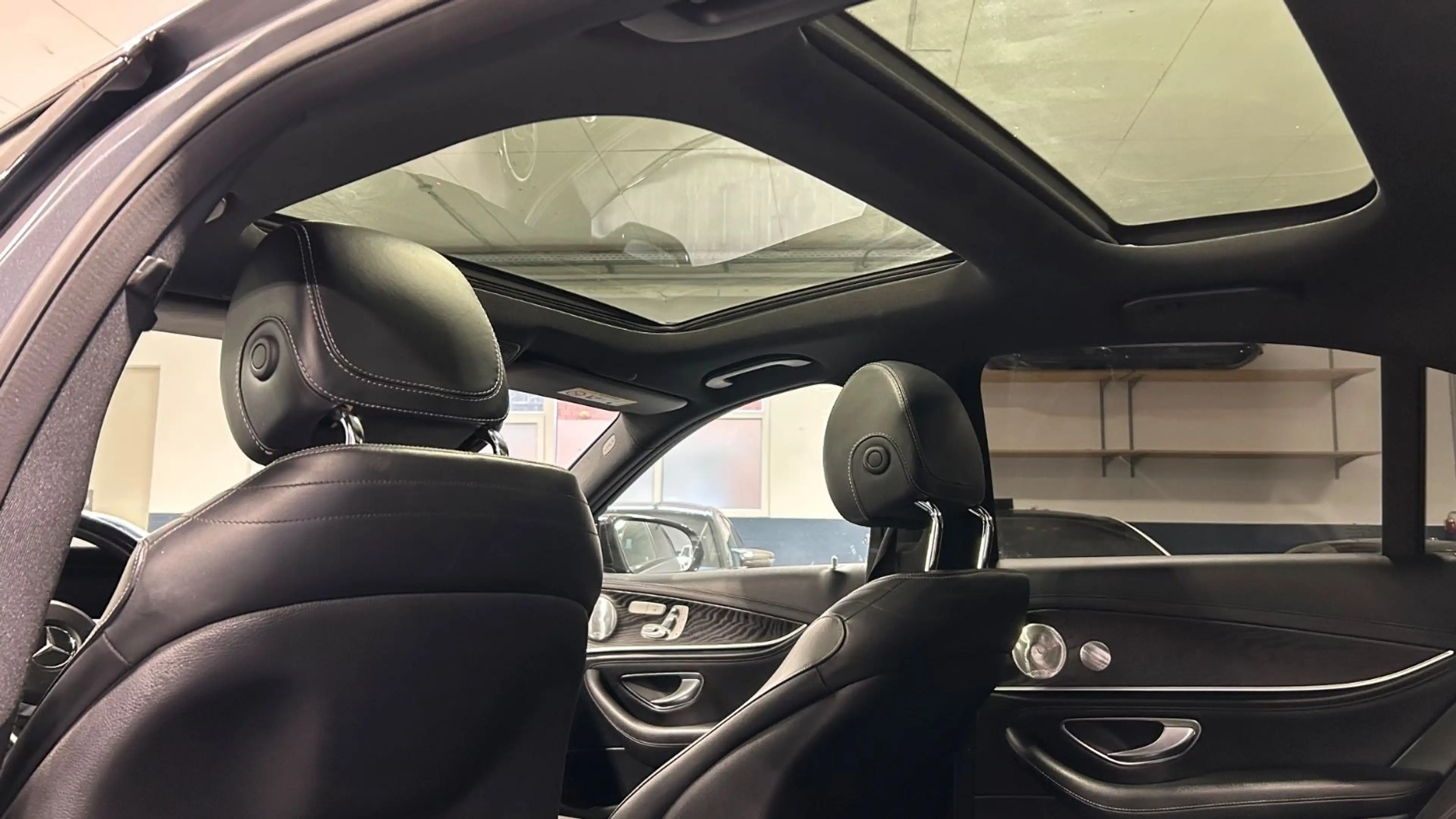 Mercedes-Benz E 350 d AMG#Widescreen#Magno#Air-Balance#Pano — photo 11