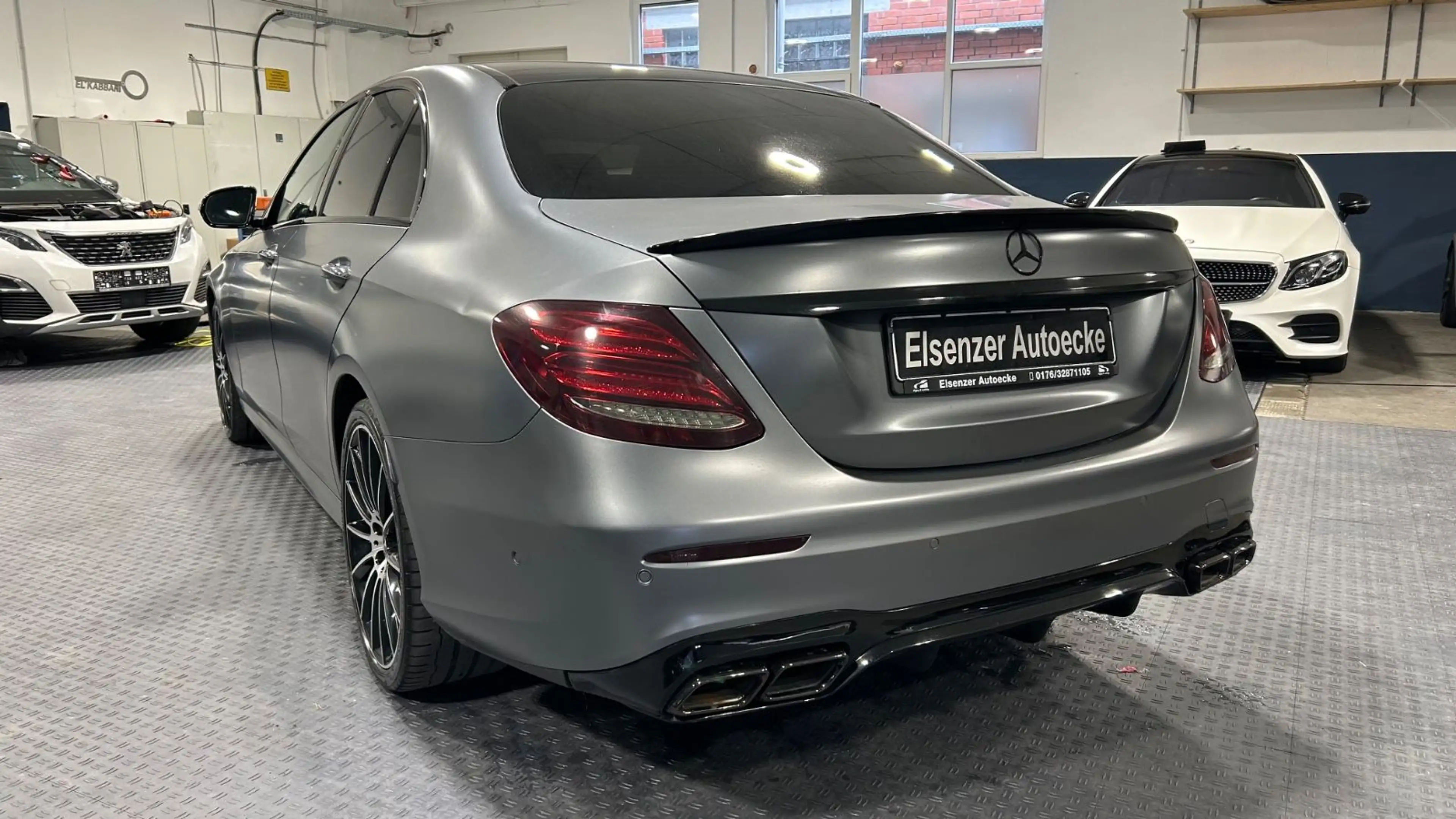 Mercedes-Benz E 350 d AMG#Widescreen#Magno#Air-Balance#Pano — photo 9
