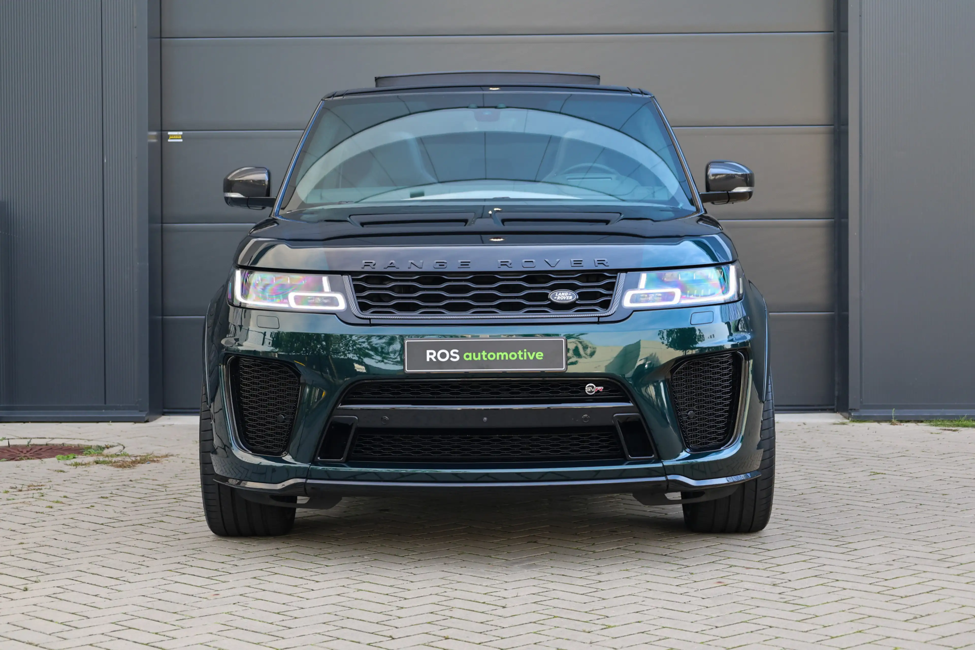 Land Rover Range Rover Sport P575 SVR | UNIEK! | SVO RACING GREEN | 24'' VOSSEN — photo 24