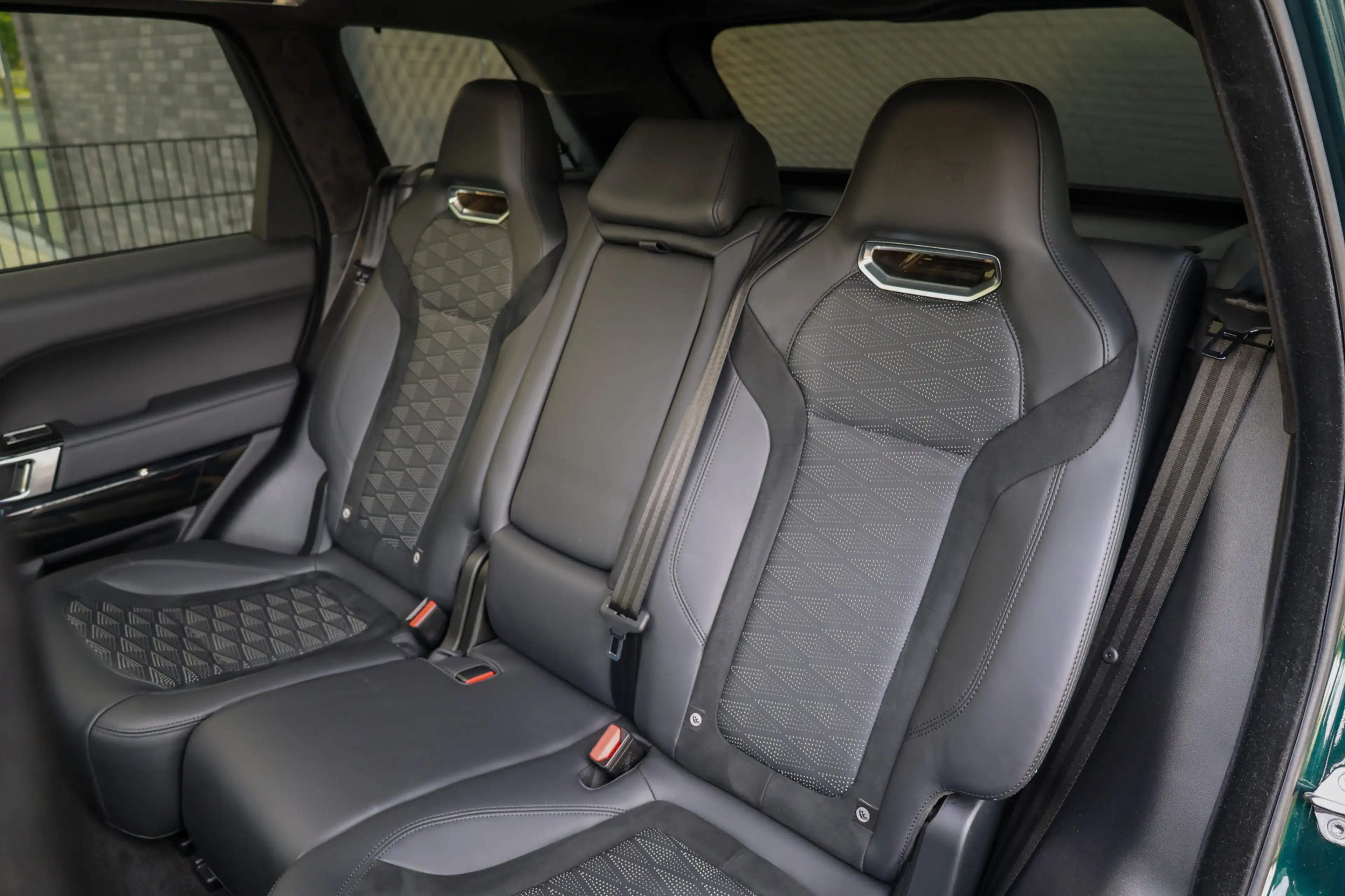 Land Rover Range Rover Sport P575 SVR | UNIEK! | SVO RACING GREEN | 24'' VOSSEN — photo 39