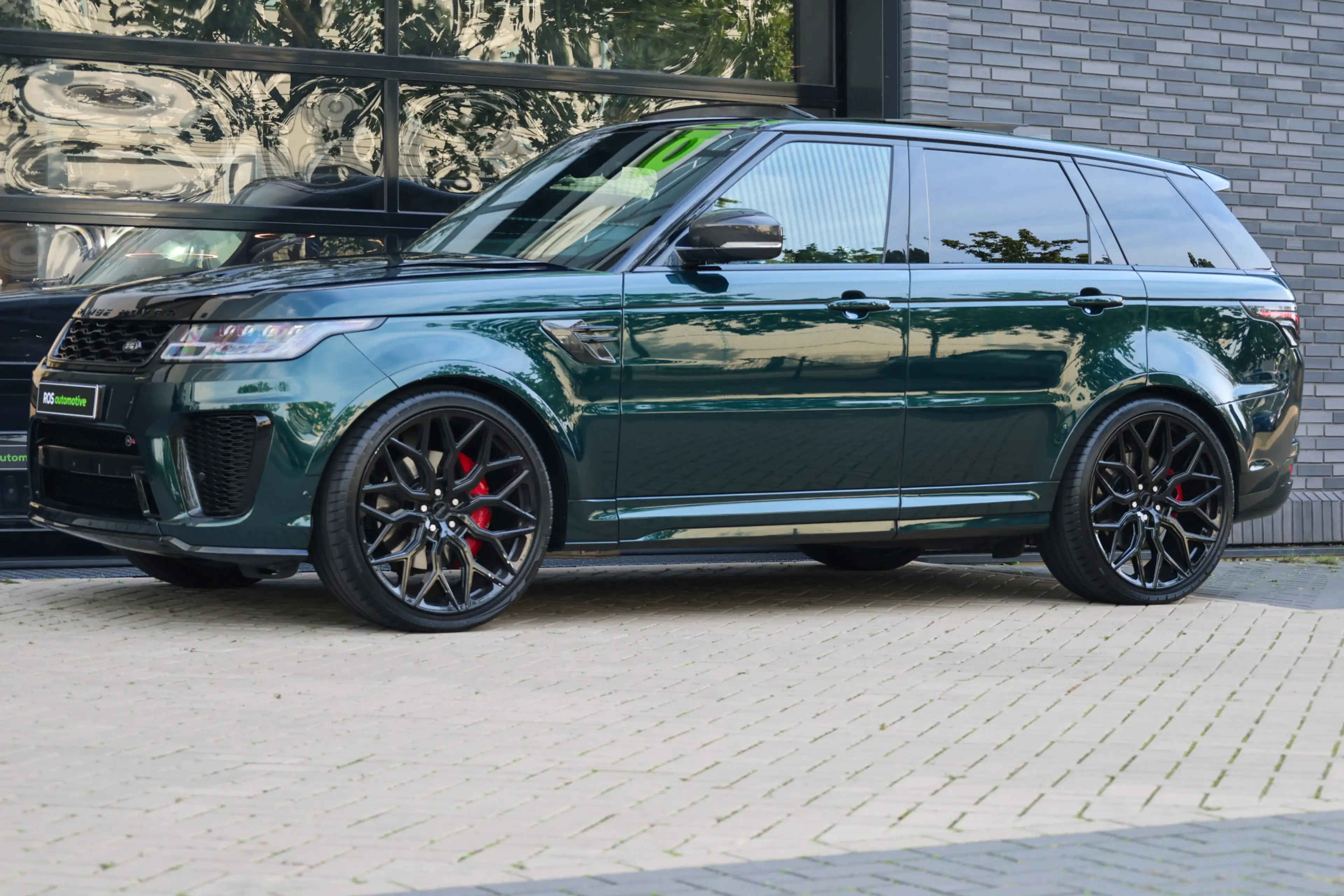 Land Rover Range Rover Sport P575 SVR | UNIEK! | SVO RACING GREEN | 24'' VOSSEN — photo 31