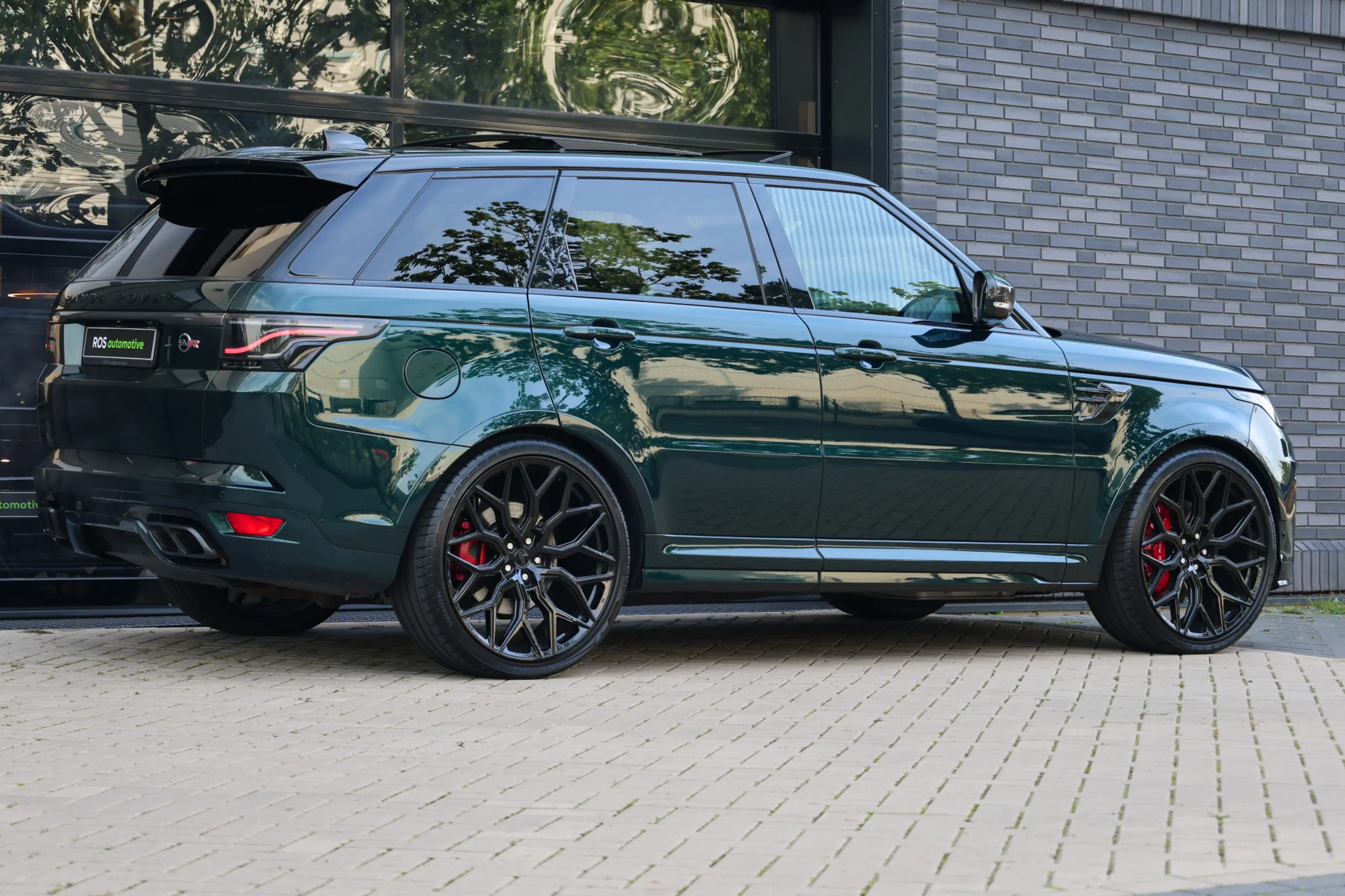 Land Rover Range Rover Sport P575 SVR | UNIEK! | SVO RACING GREEN | 24'' VOSSEN — photo 32