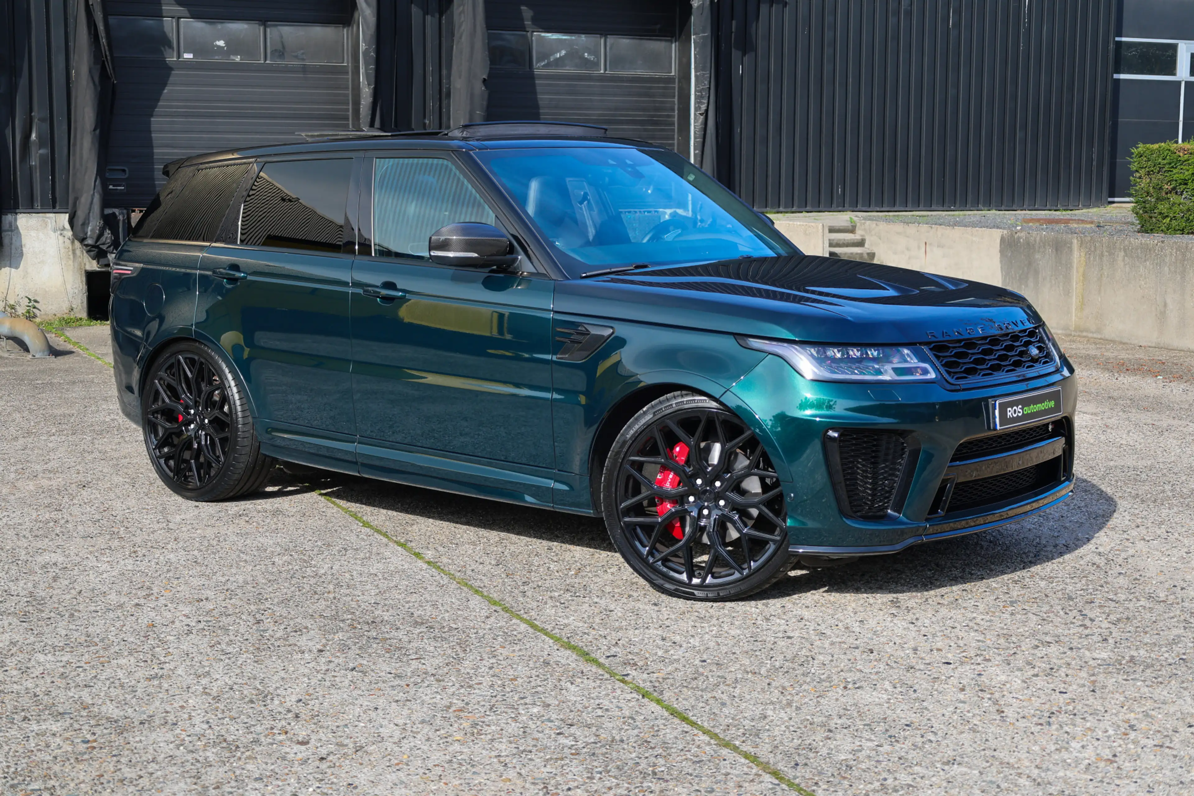 Land Rover Range Rover Sport P575 SVR | UNIEK! | SVO RACING GREEN | 24'' VOSSEN — photo 22
