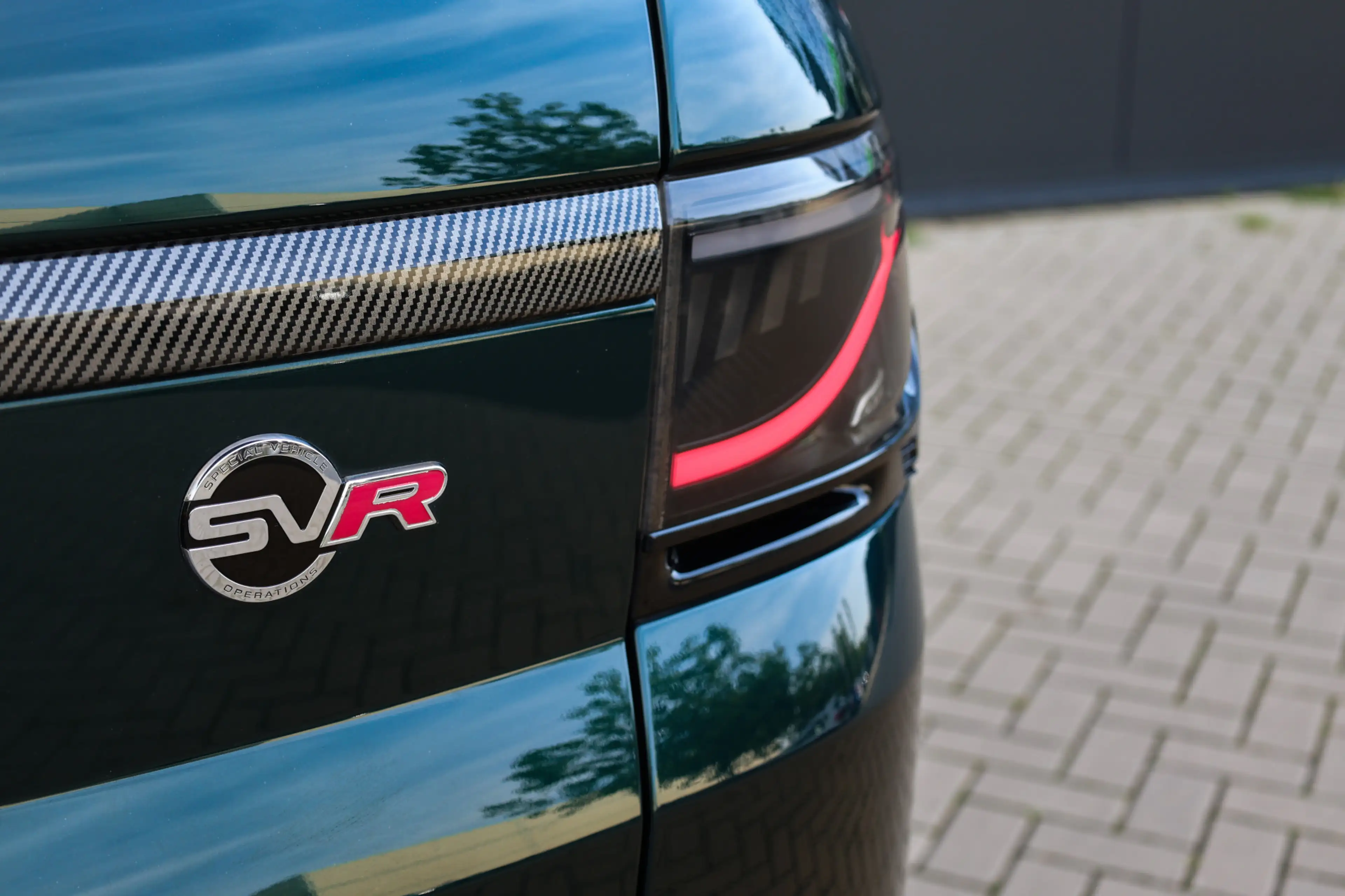 Land Rover Range Rover Sport P575 SVR | UNIEK! | SVO RACING GREEN | 24'' VOSSEN — photo 20