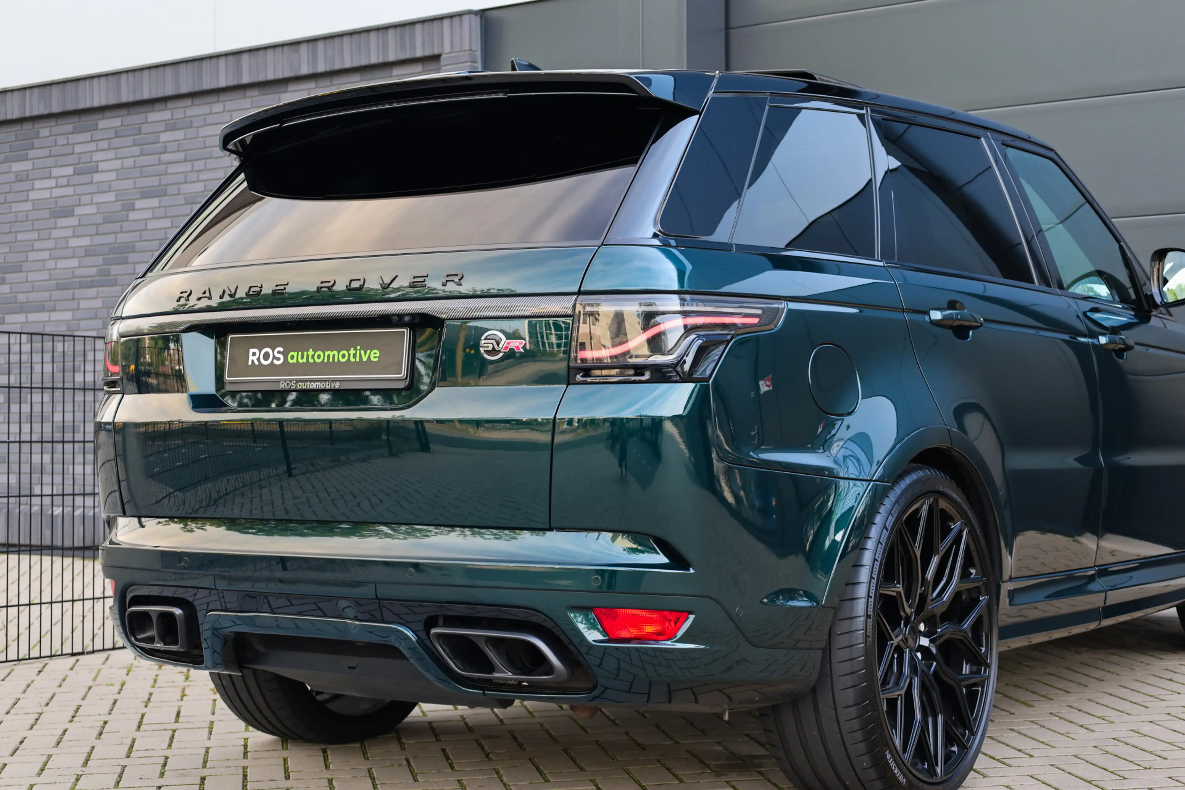 Land Rover Range Rover Sport P575 SVR | UNIEK! | SVO RACING GREEN | 24'' VOSSEN — photo 25