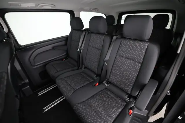 Mercedes-Benz Vito 124 CDI Kombi 4x4 SELECT Lang AHK 2,5t 8Sitze Ansicht 9