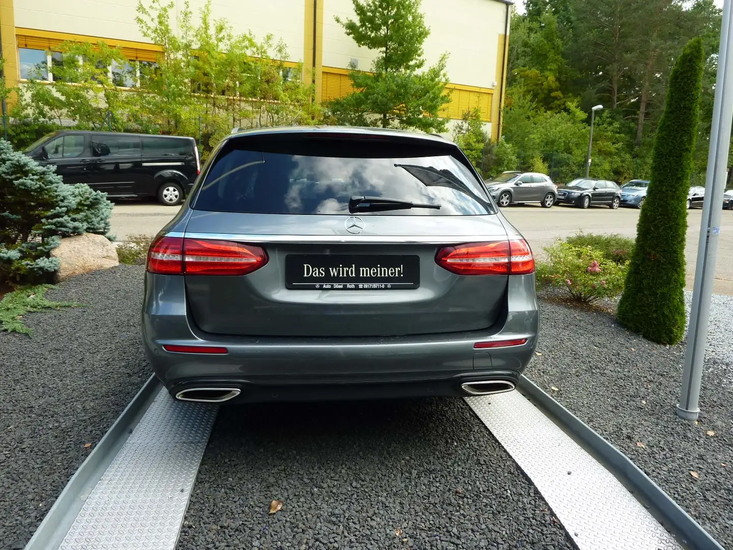 Mercedes-Benz E 200 E 200 (213.242)+AHK+Night Paket+LED High Gris - 2