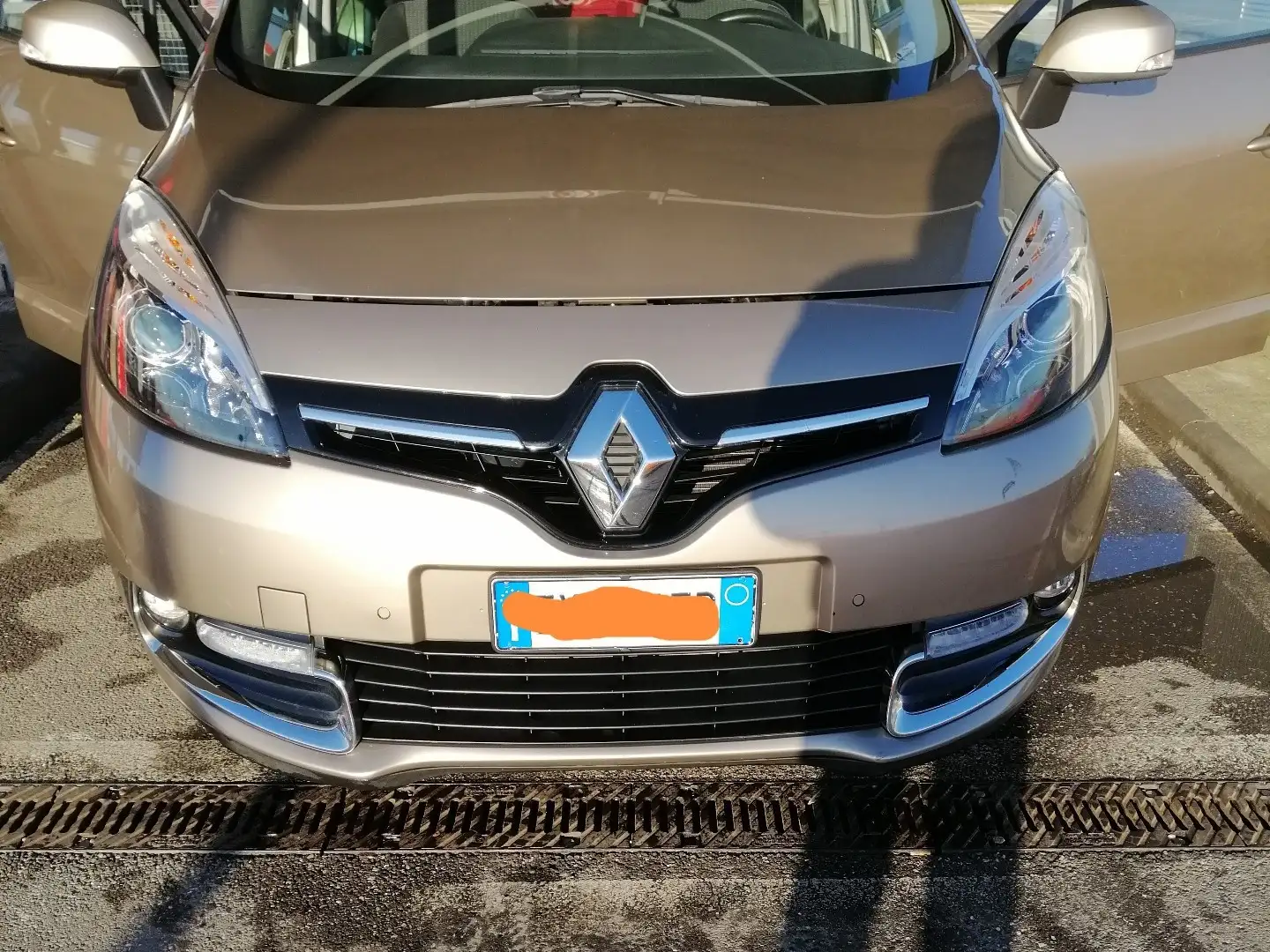 Renault Scenic 1.5 dci Limited s&s 110cv Oro - 2