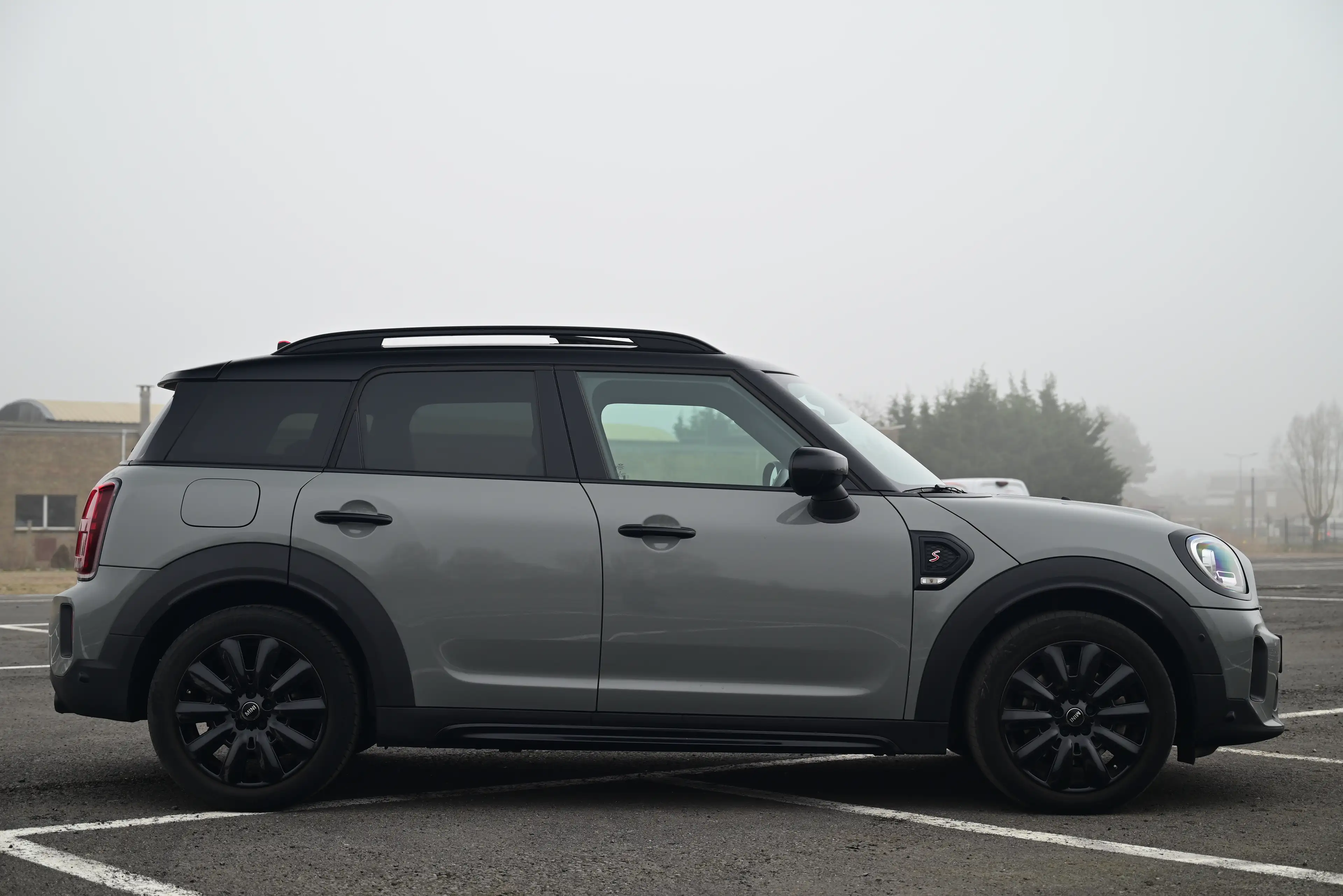 MINI Cooper S Countryman SPORT AUT / ALL4 / SUNROOF / LEATHER LOUNGE / FULL — photo 9