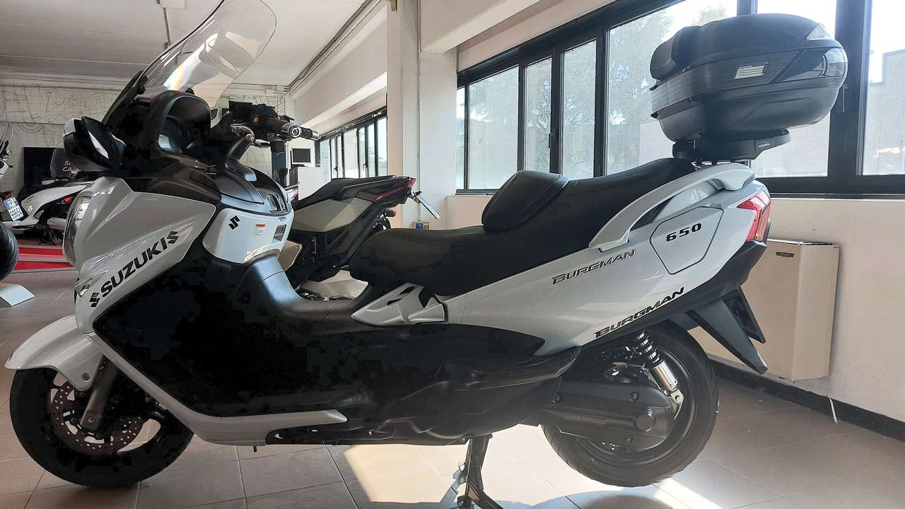 Suzuki Burgman 650 AN Executive ABS