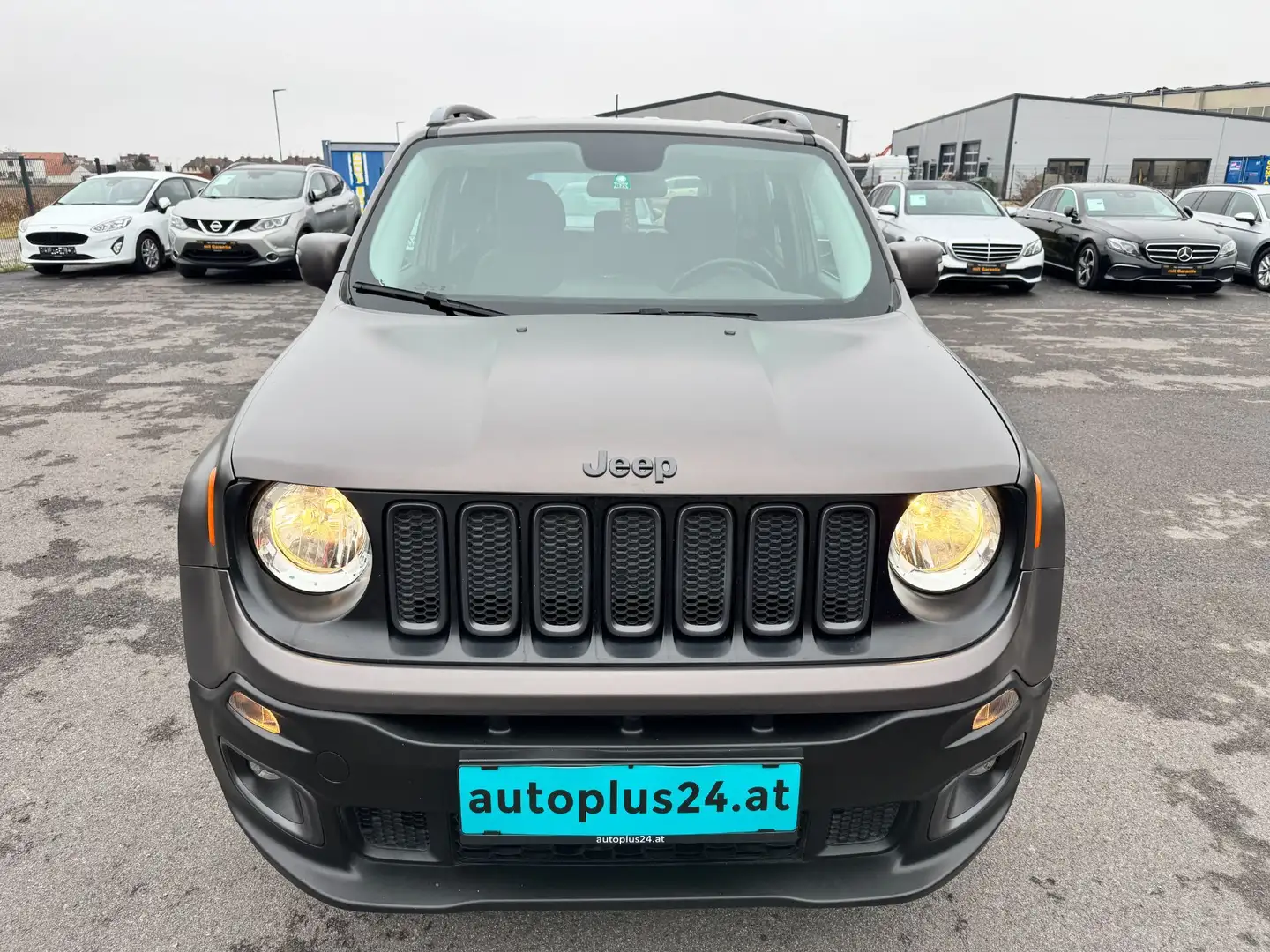 Jeep Renegade 2,0 MultiJet II 140 Night Eagle AWD Gris - 2