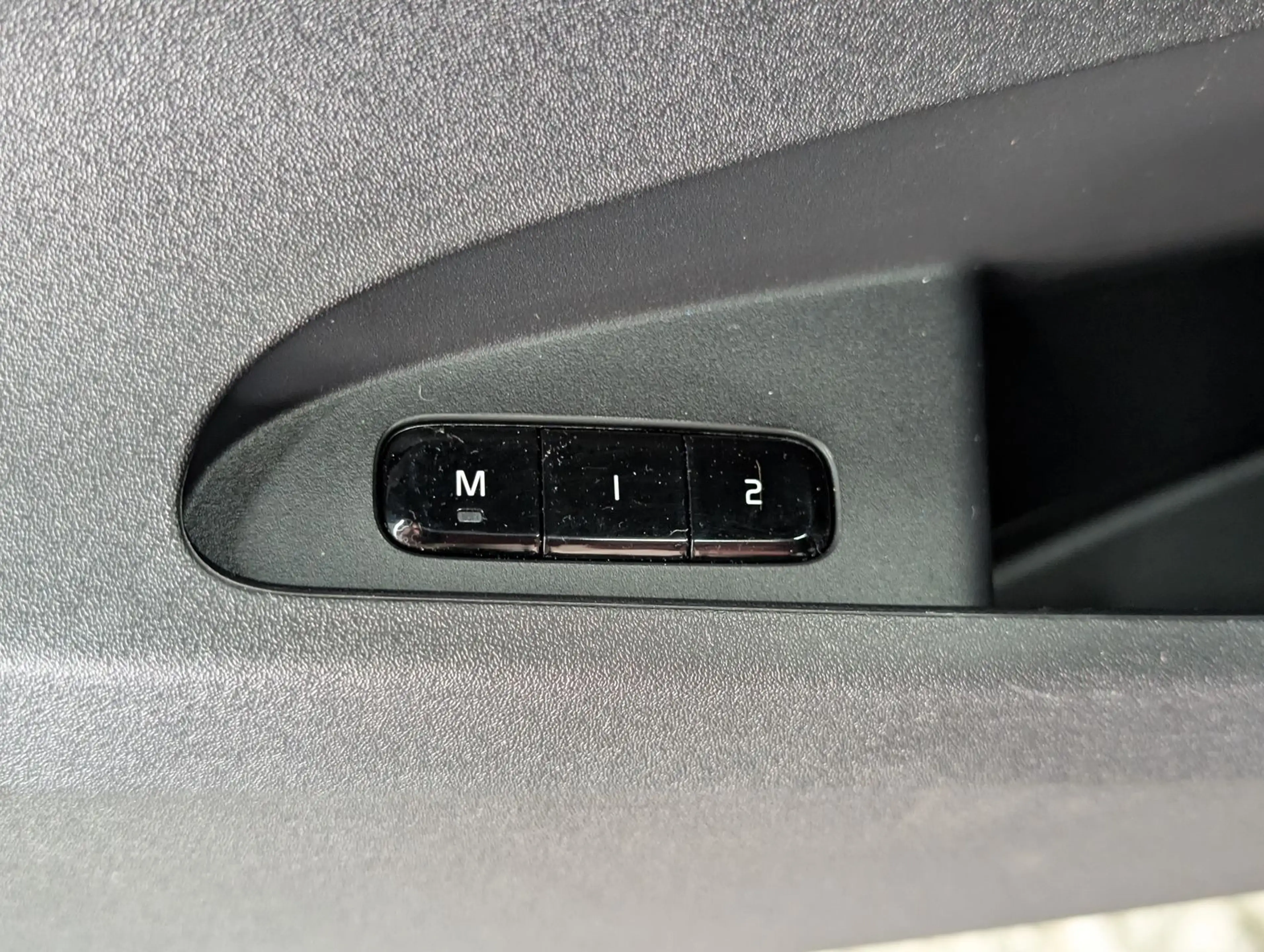 Polestar 2 78 KWh Long Range Pilot LED 360° MEMO SoH 96% — photo 13