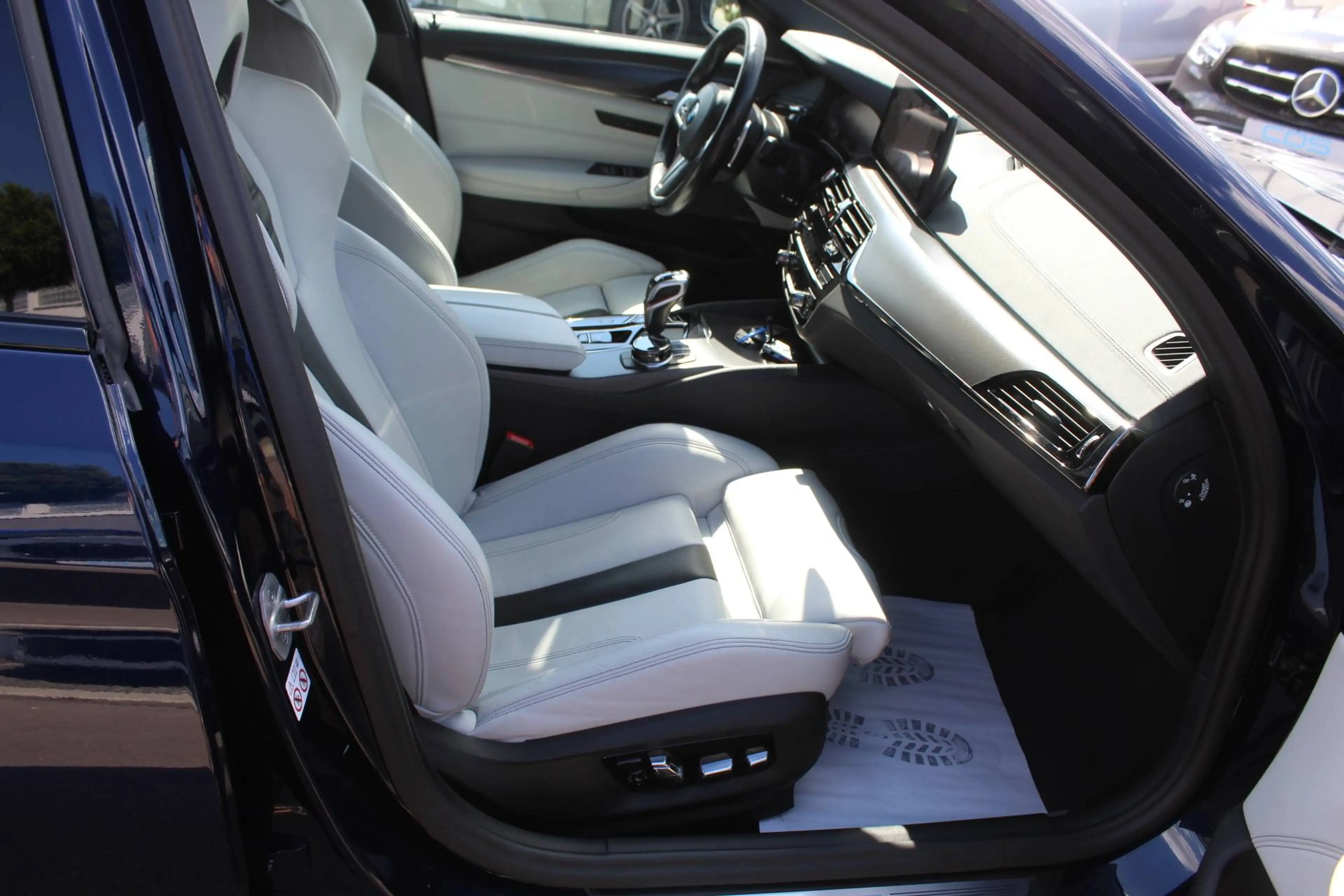 BMW M5 Competition +Laser+Multi.Sitz+20 Zoll+Driver's Package — photo 6