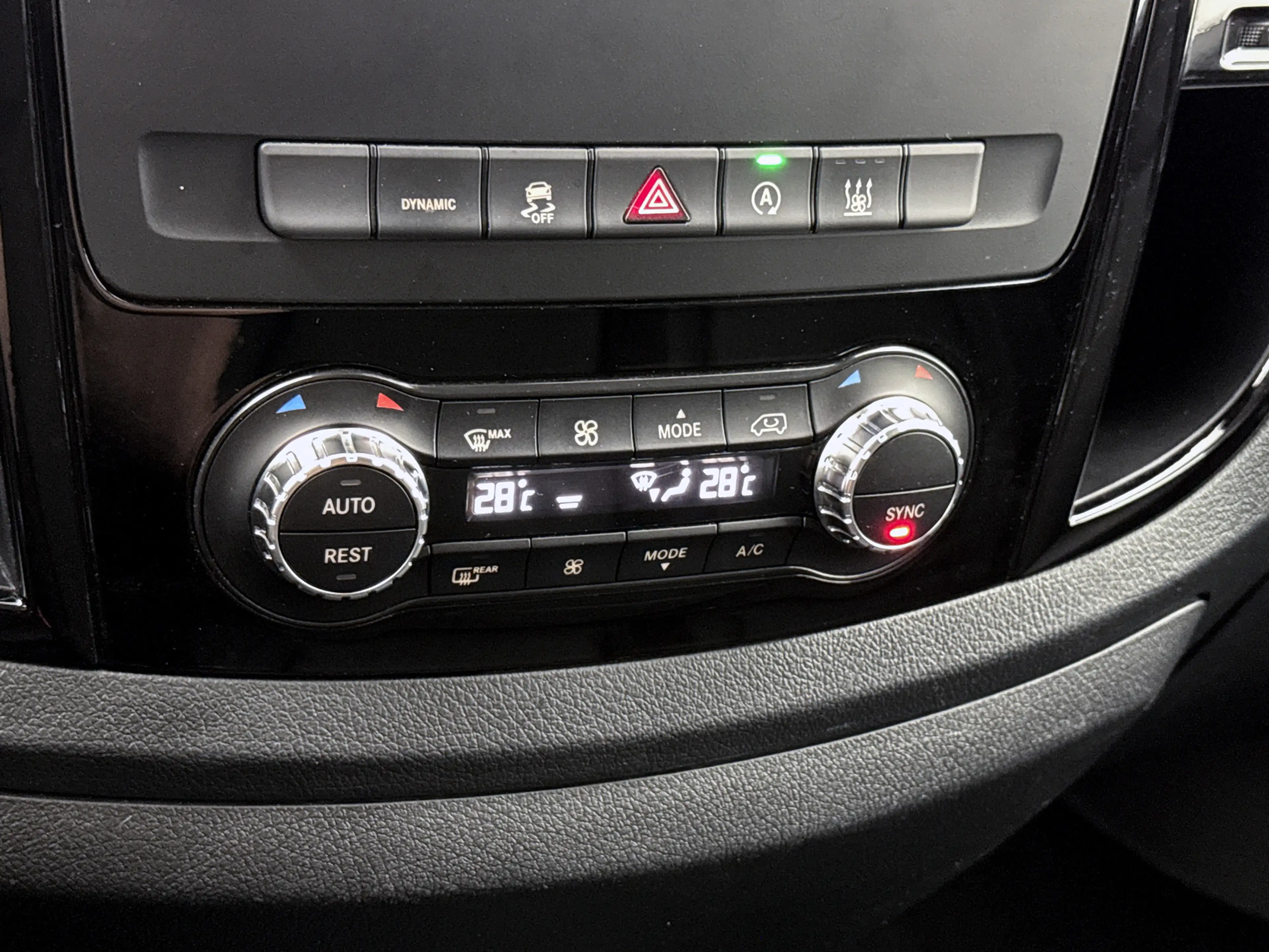 Mercedes-Benz Vito 119 CDI Lang Led Distronic Stoelverwarming Navigat — photo 15