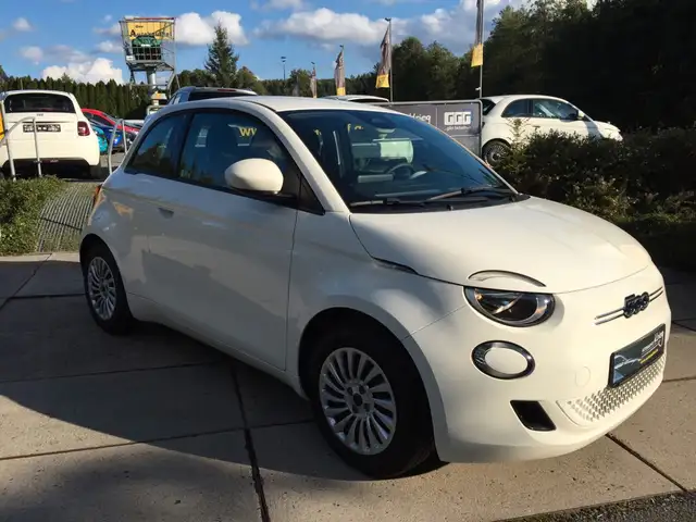 2023 Fiat 500E in White for sale
